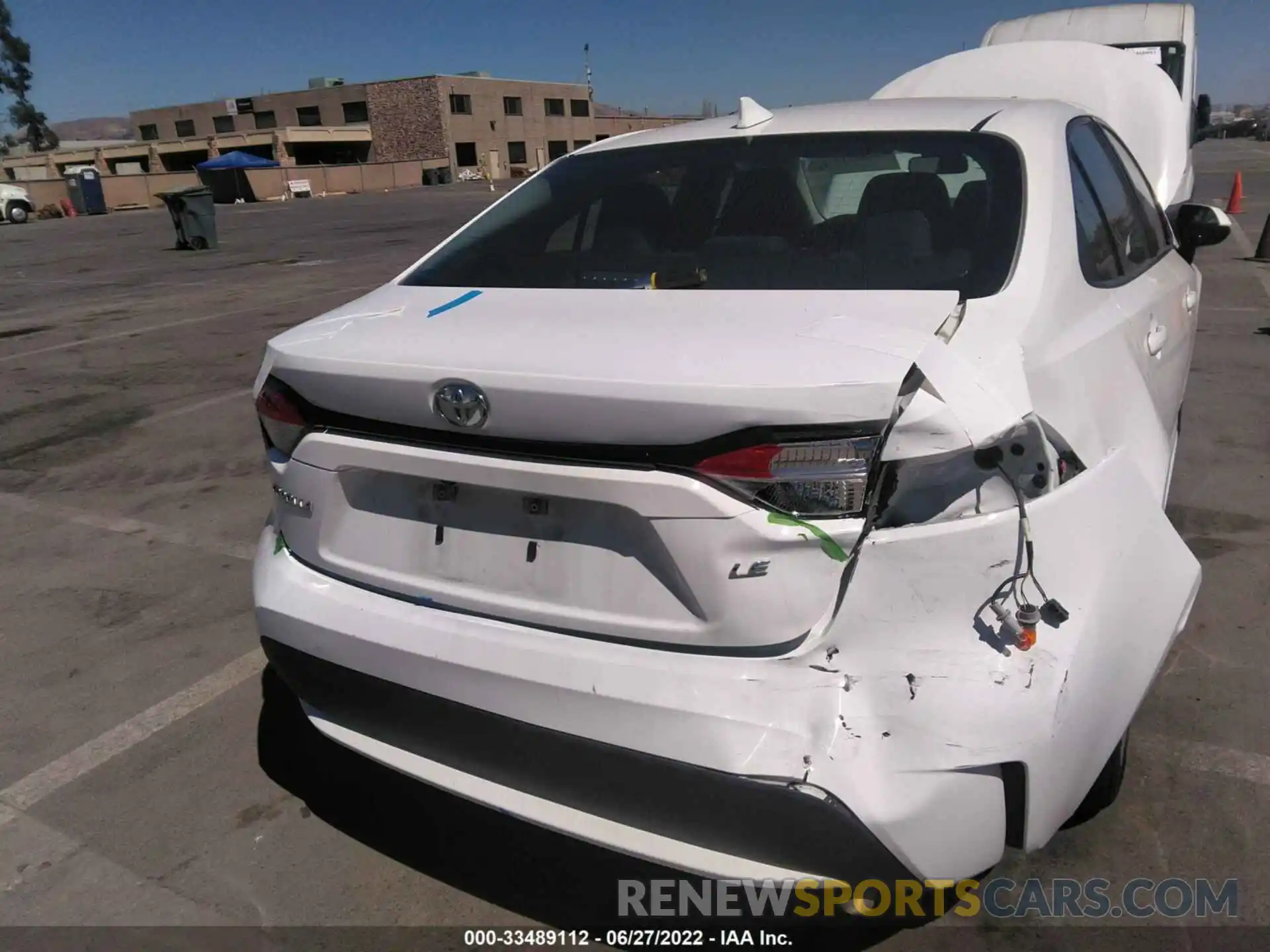 6 Photograph of a damaged car 5YFEPRAE8LP005683 TOYOTA COROLLA 2020