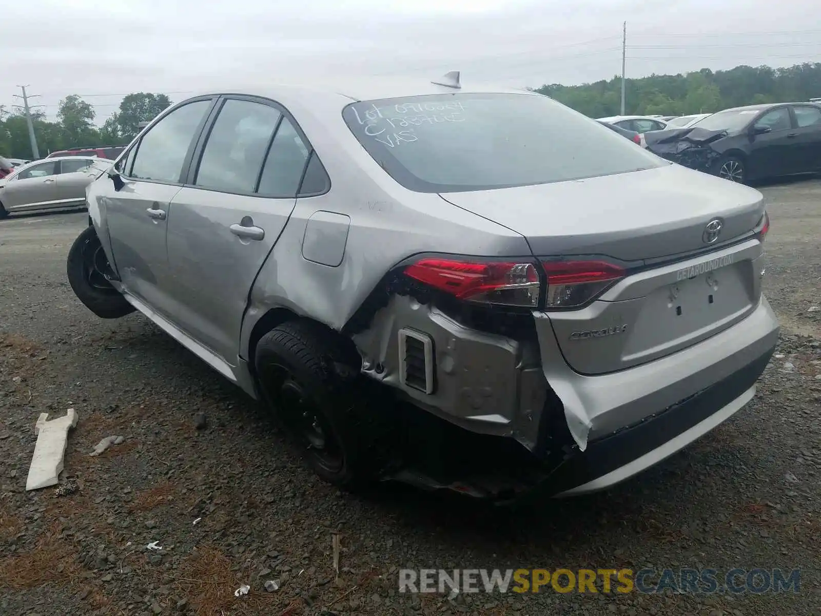 3 Photograph of a damaged car 5YFEPRAE8LP007482 TOYOTA COROLLA 2020