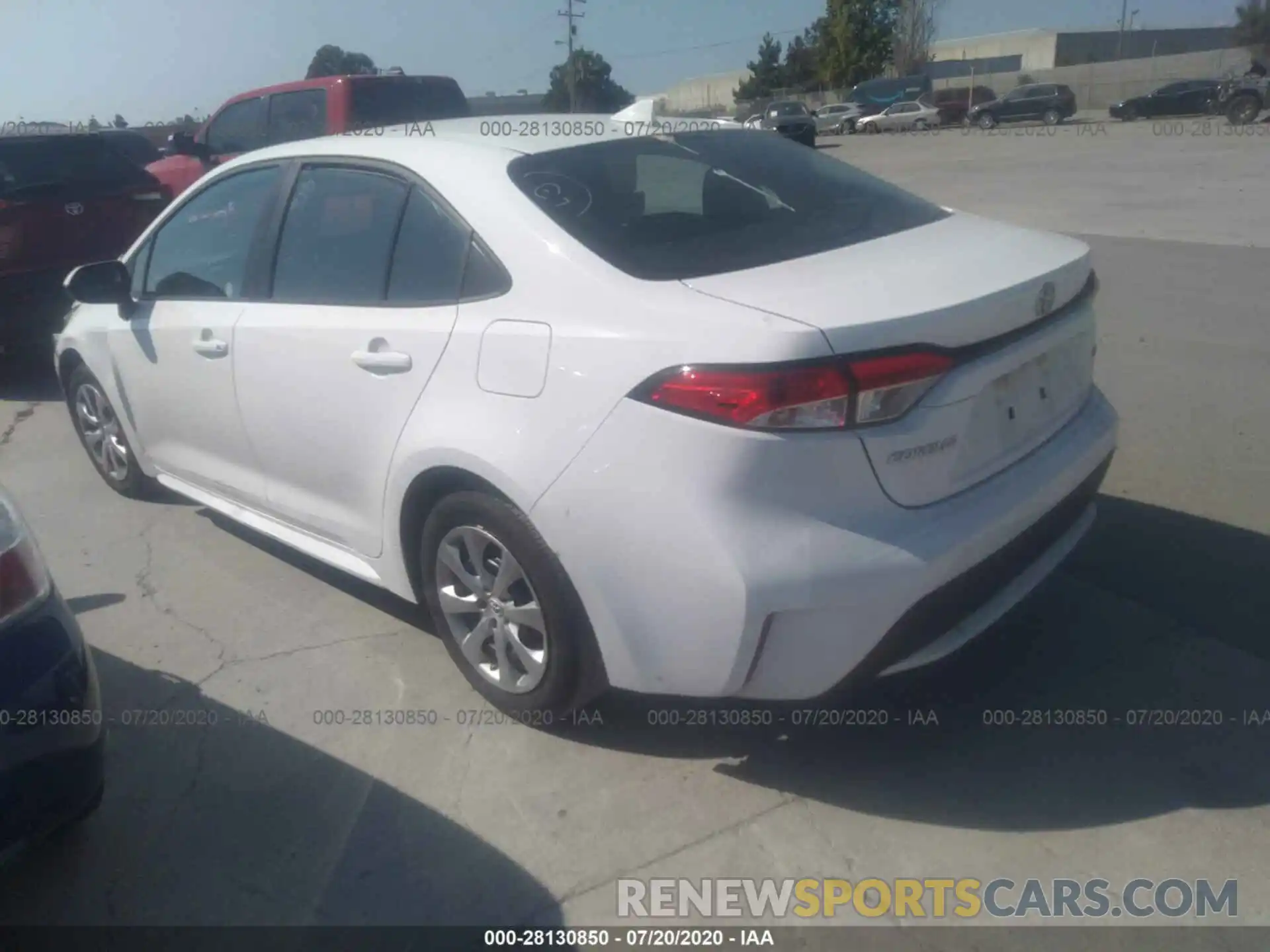 3 Photograph of a damaged car 5YFEPRAE8LP008468 TOYOTA COROLLA 2020