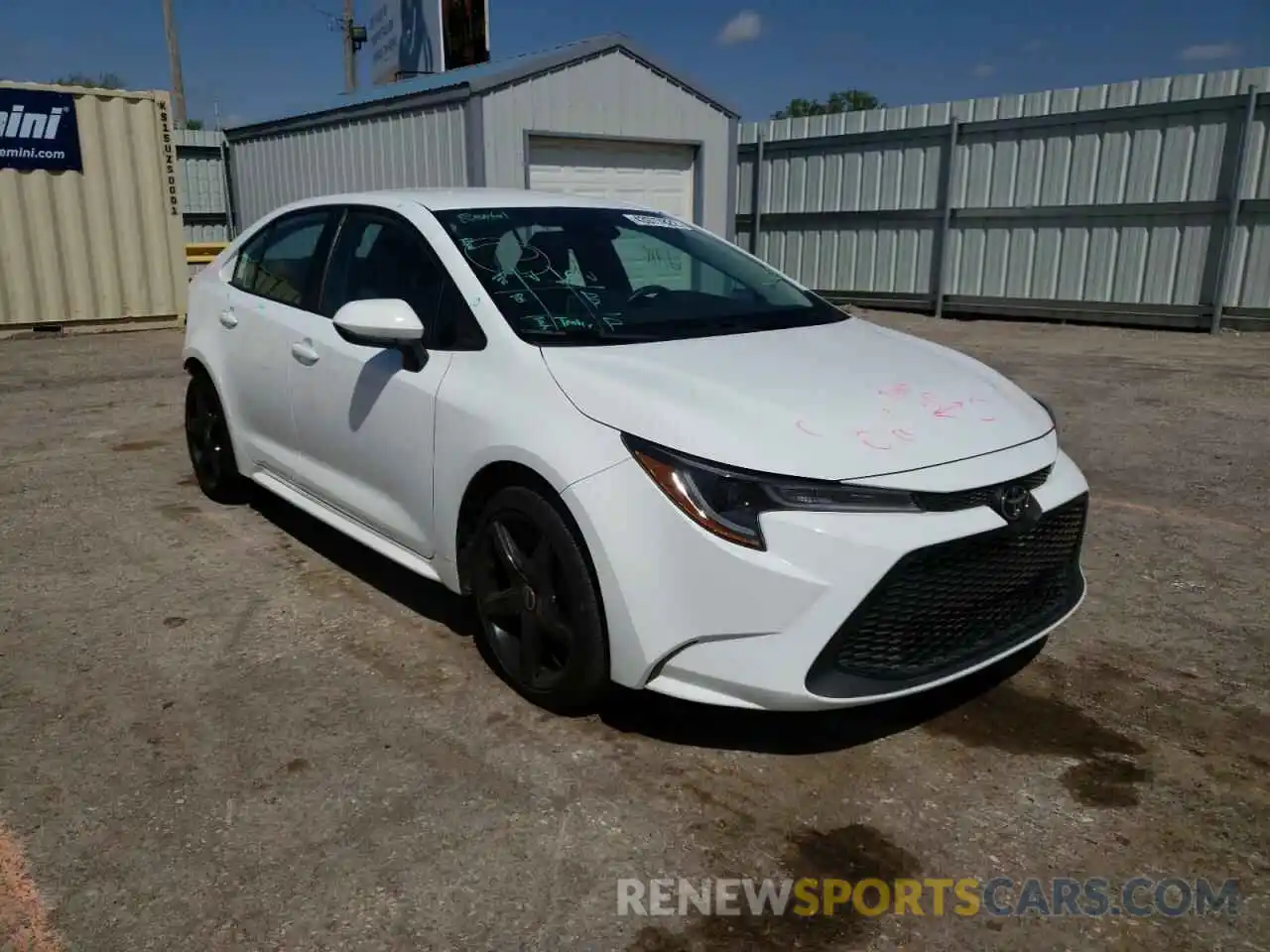 1 Photograph of a damaged car 5YFEPRAE8LP009569 TOYOTA COROLLA 2020