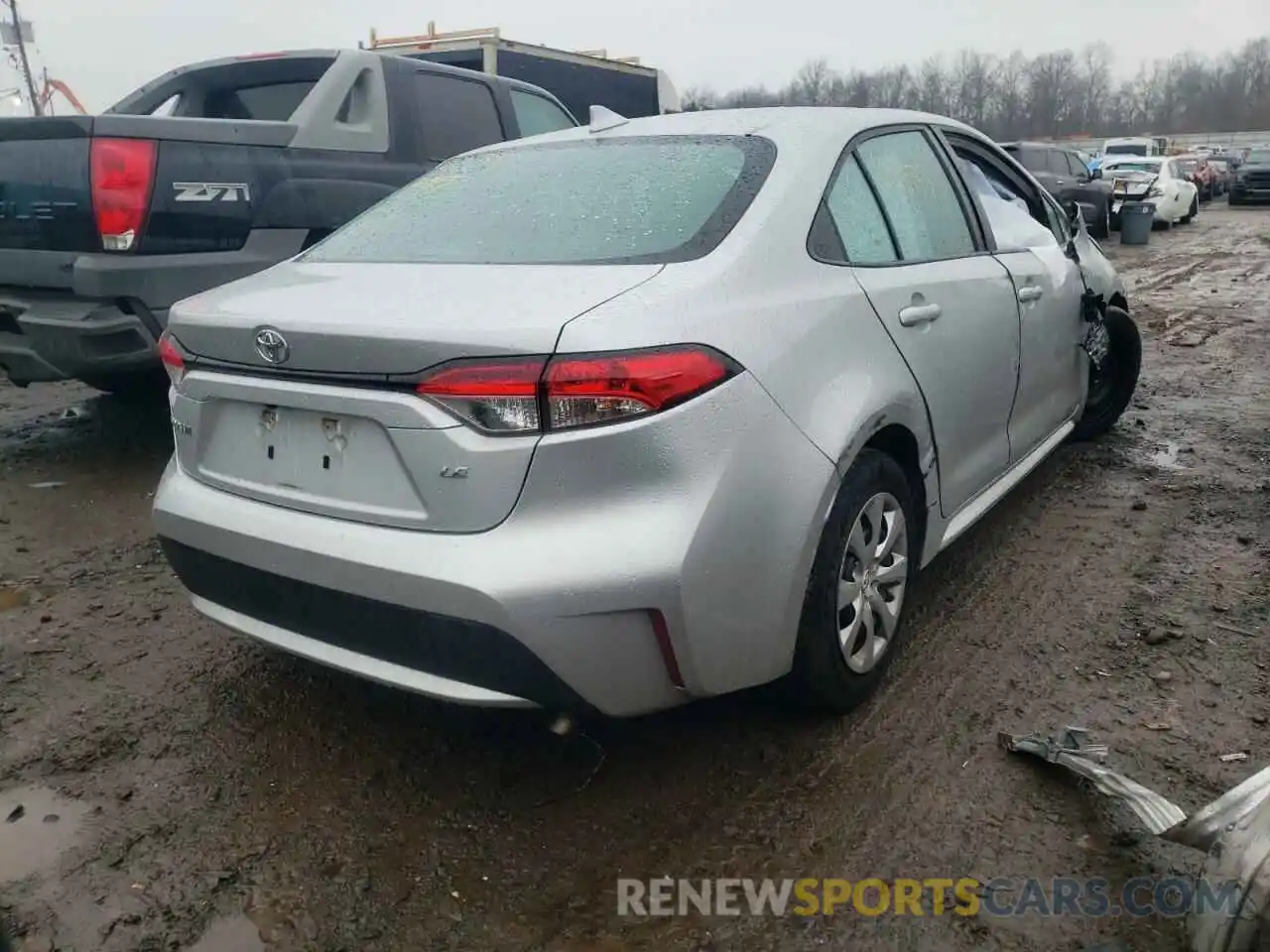 4 Photograph of a damaged car 5YFEPRAE8LP009930 TOYOTA COROLLA 2020