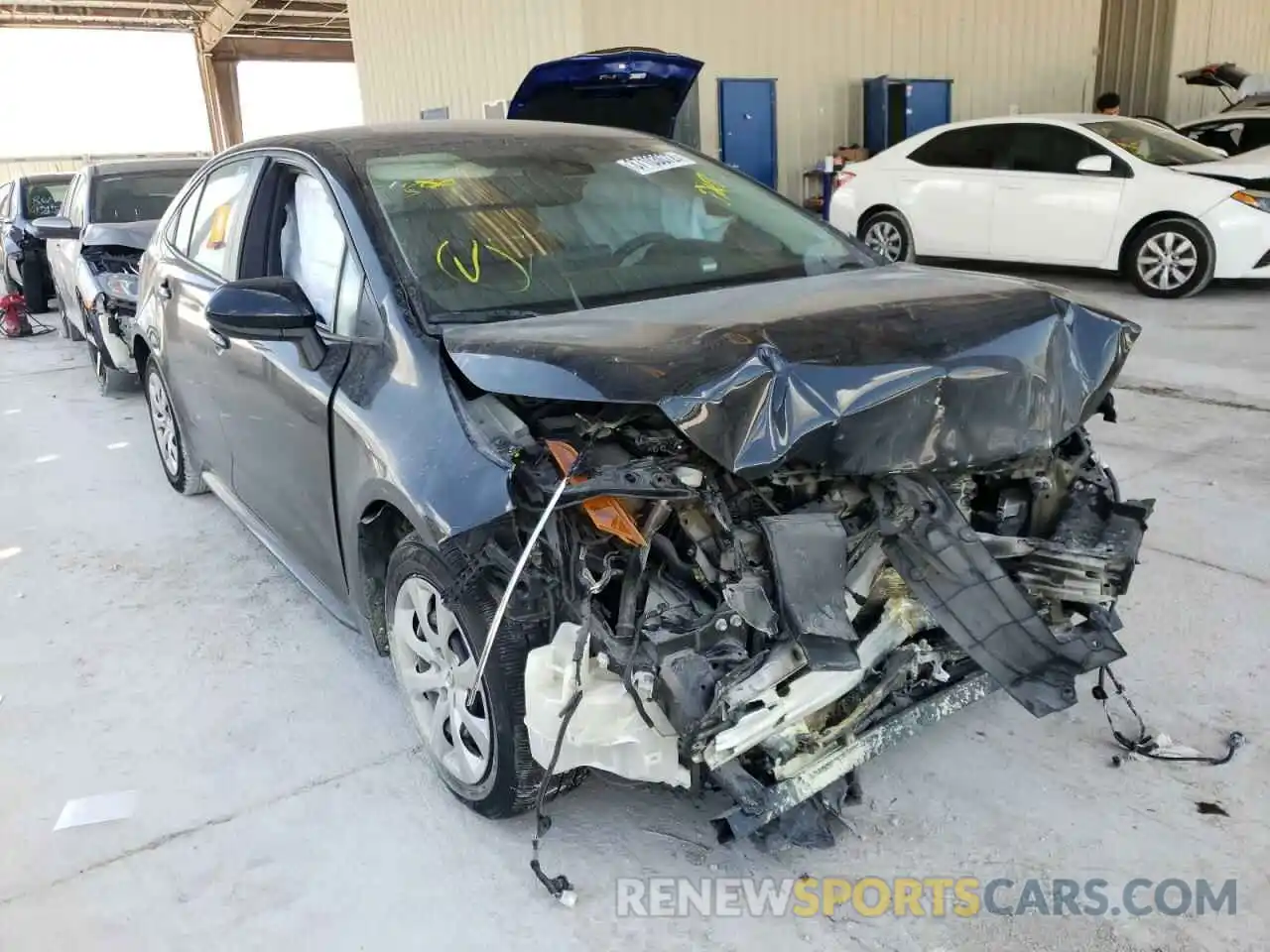 1 Photograph of a damaged car 5YFEPRAE8LP009992 TOYOTA COROLLA 2020