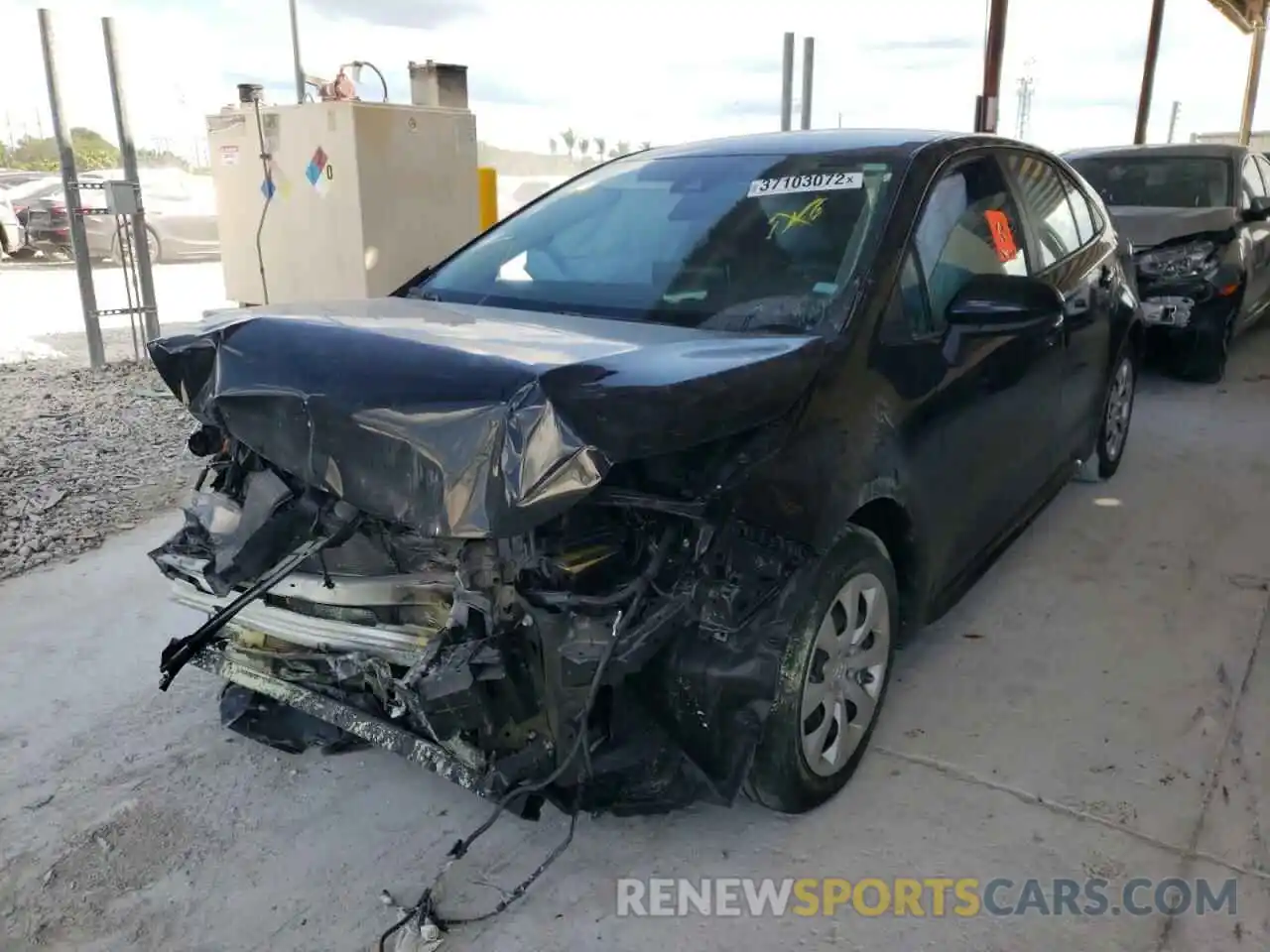 2 Photograph of a damaged car 5YFEPRAE8LP009992 TOYOTA COROLLA 2020