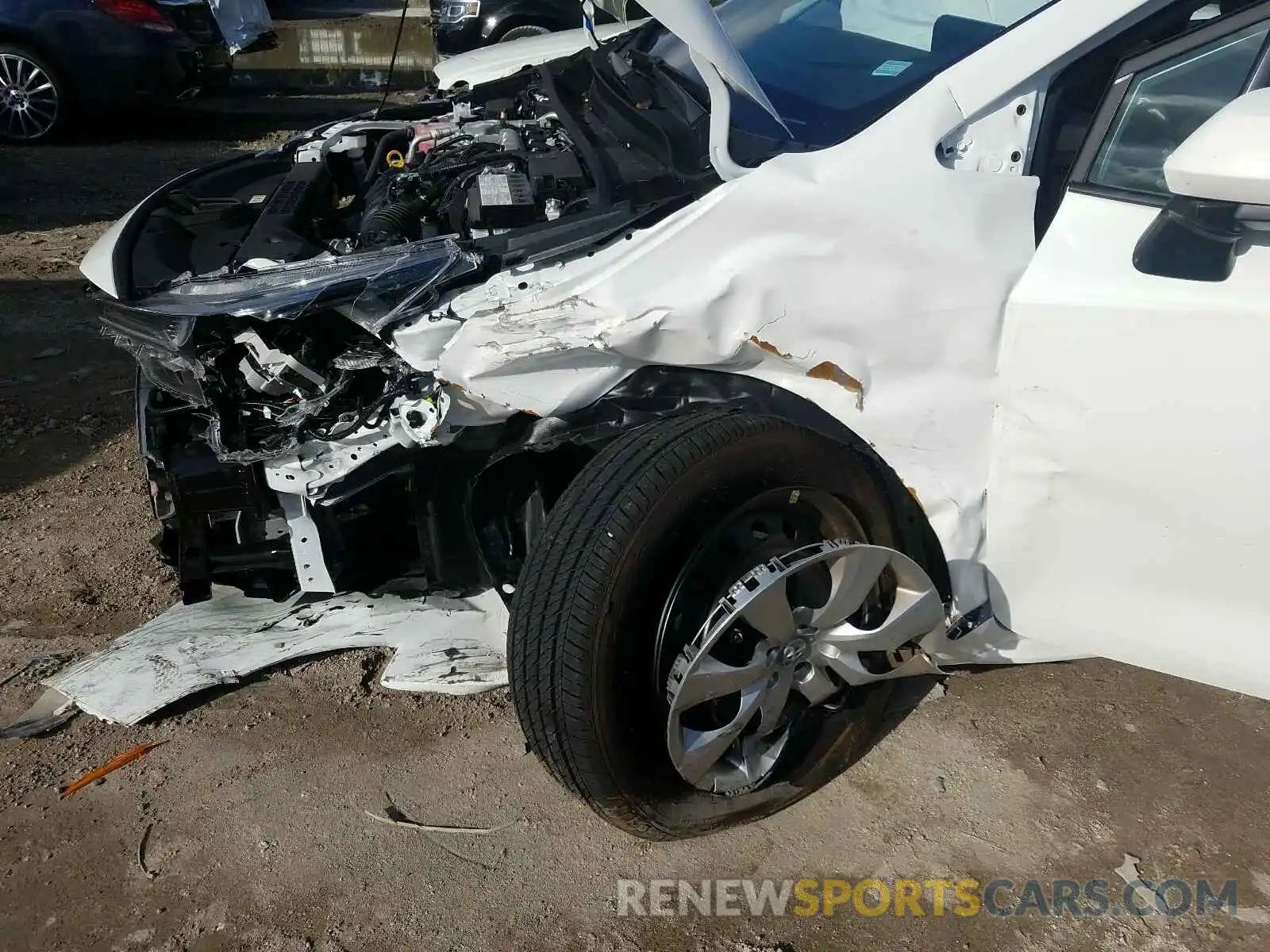 9 Photograph of a damaged car 5YFEPRAE8LP010396 TOYOTA COROLLA 2020