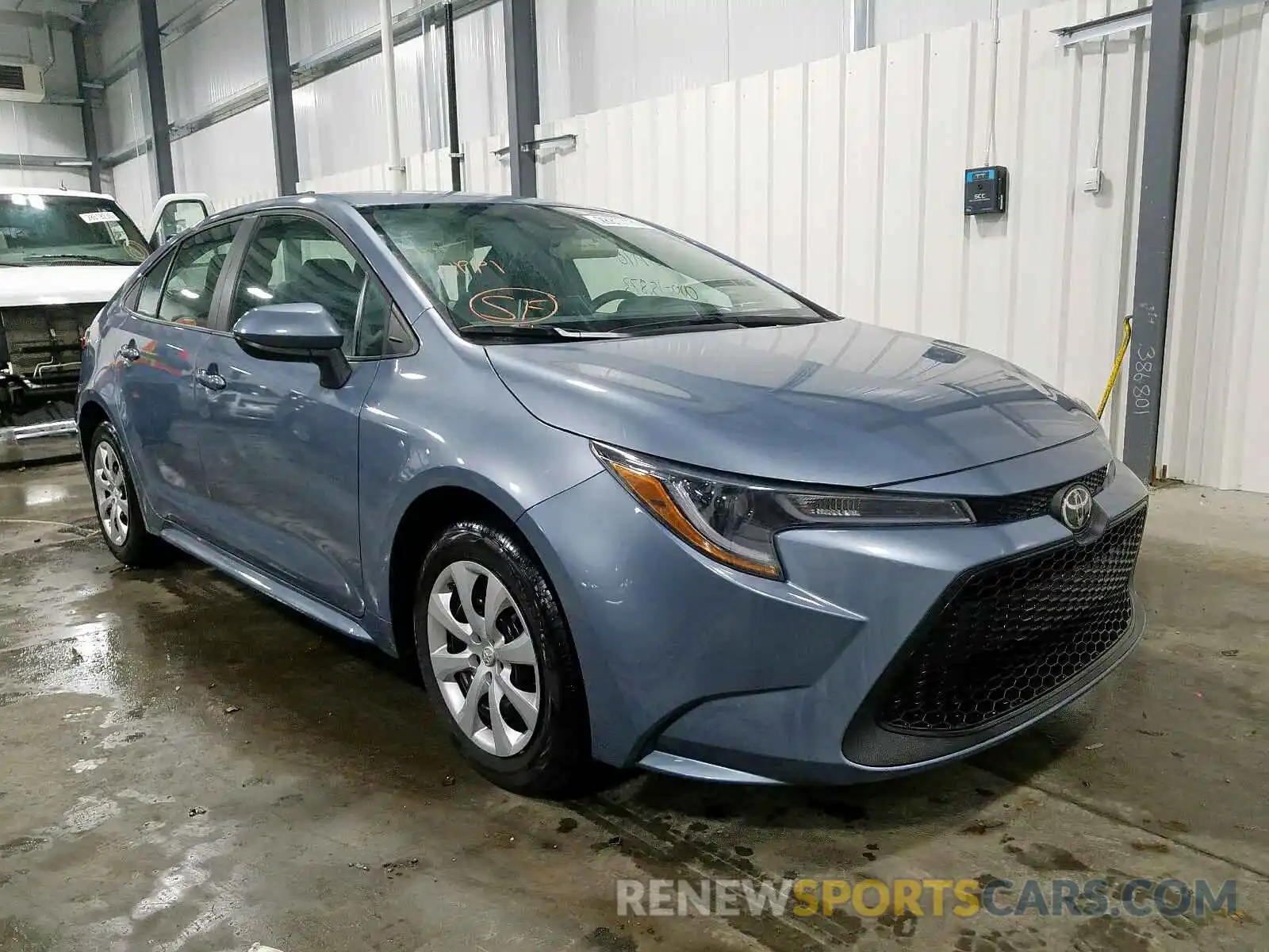 1 Photograph of a damaged car 5YFEPRAE8LP017445 TOYOTA COROLLA 2020