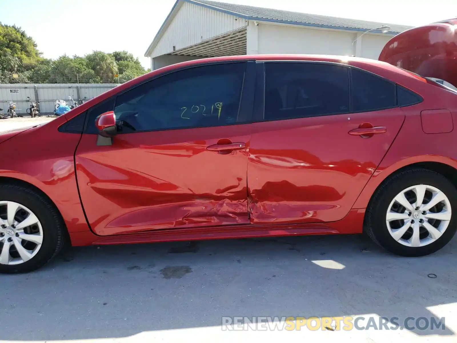 10 Photograph of a damaged car 5YFEPRAE8LP018501 TOYOTA COROLLA 2020