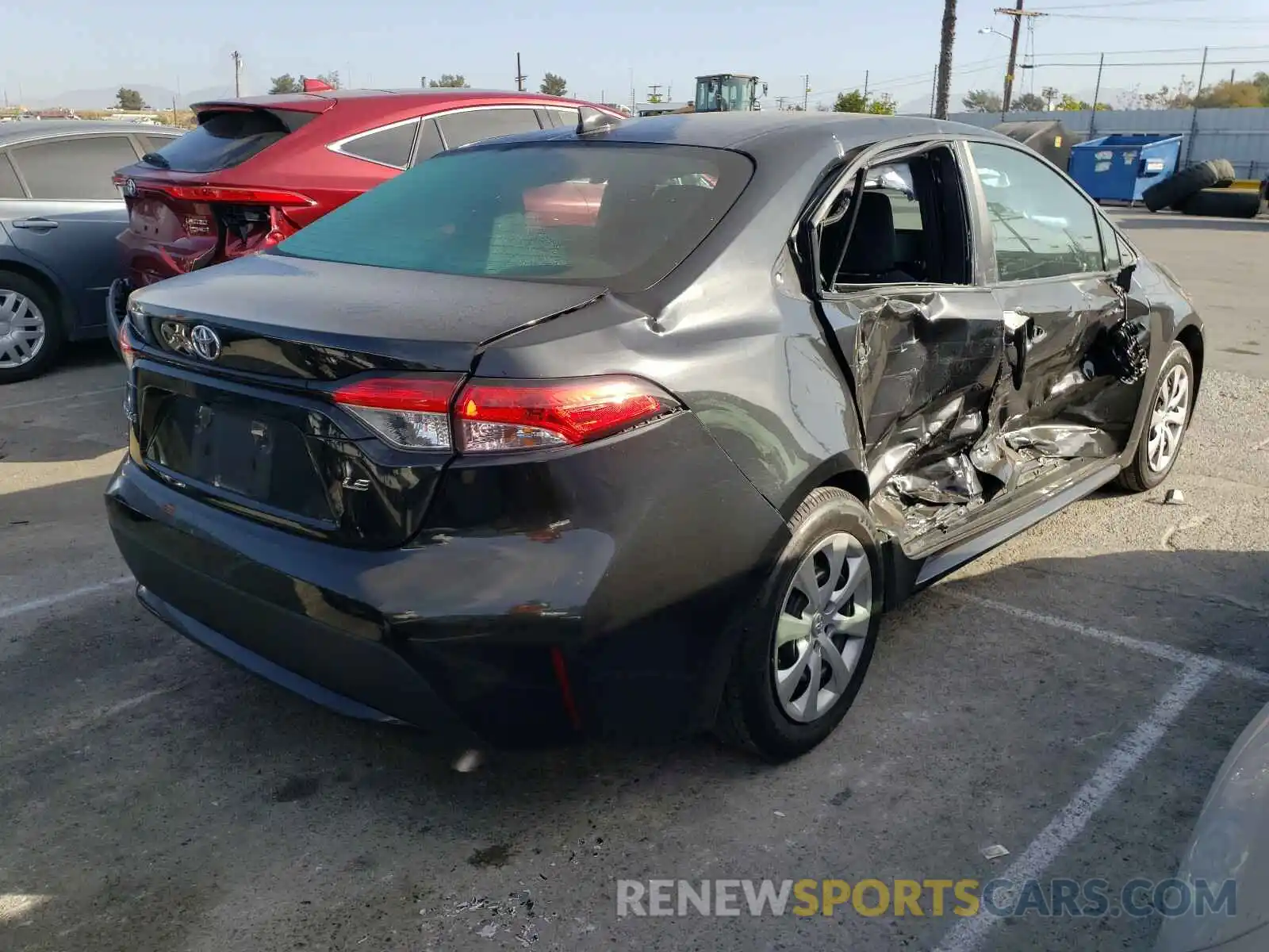 4 Photograph of a damaged car 5YFEPRAE8LP019311 TOYOTA COROLLA 2020