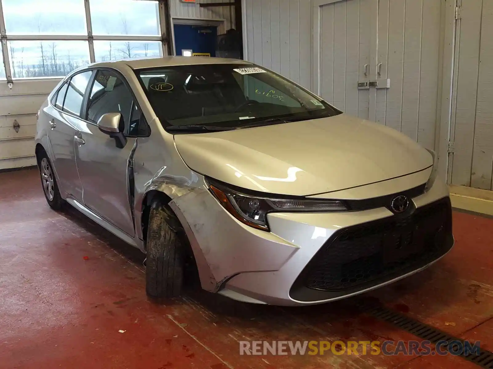 1 Photograph of a damaged car 5YFEPRAE8LP019471 TOYOTA COROLLA 2020