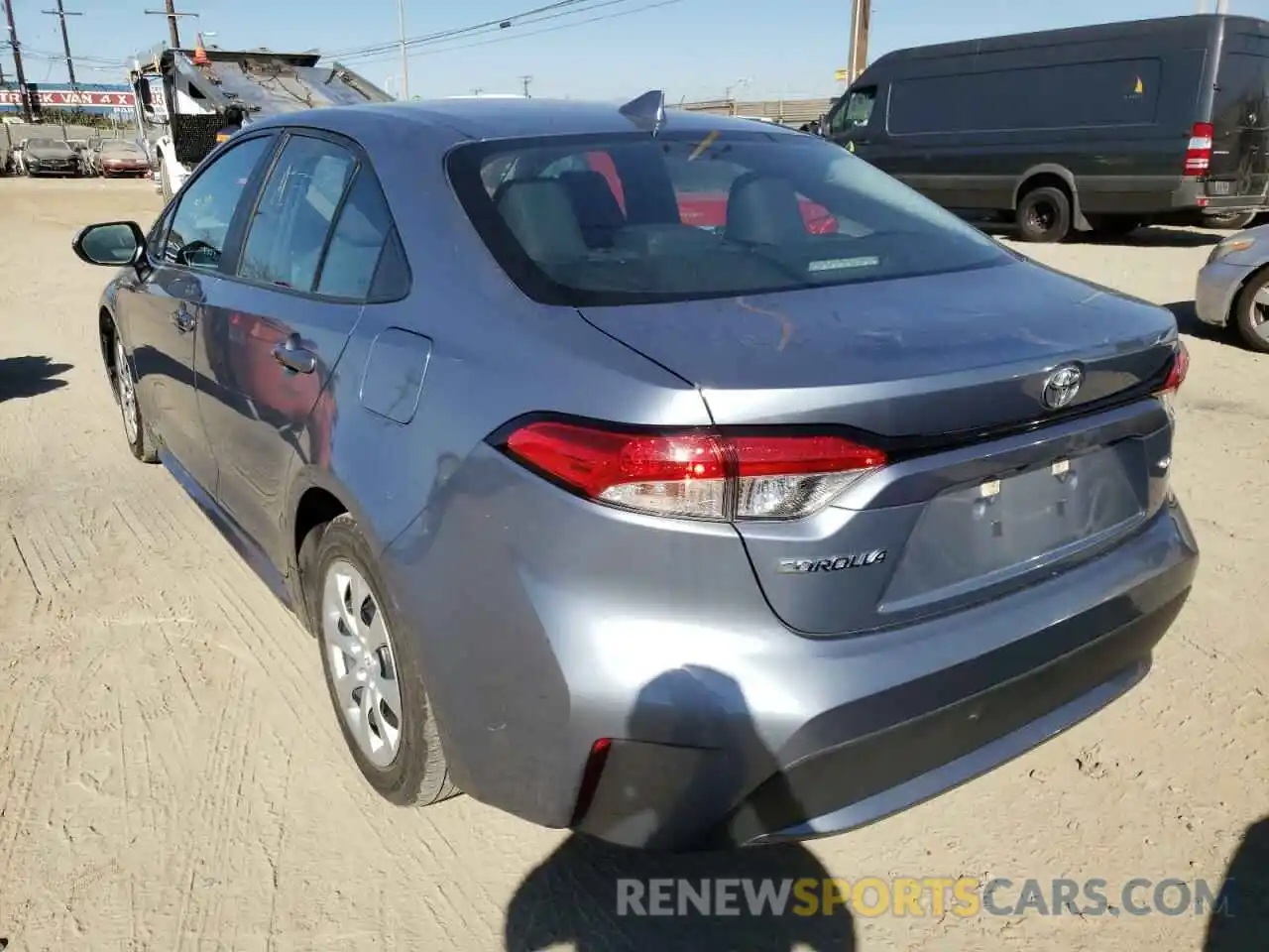 3 Photograph of a damaged car 5YFEPRAE8LP020295 TOYOTA COROLLA 2020