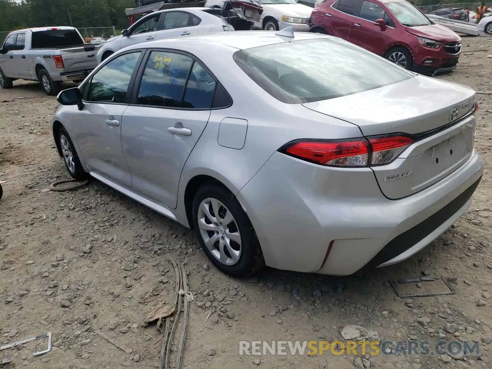 3 Photograph of a damaged car 5YFEPRAE8LP021155 TOYOTA COROLLA 2020