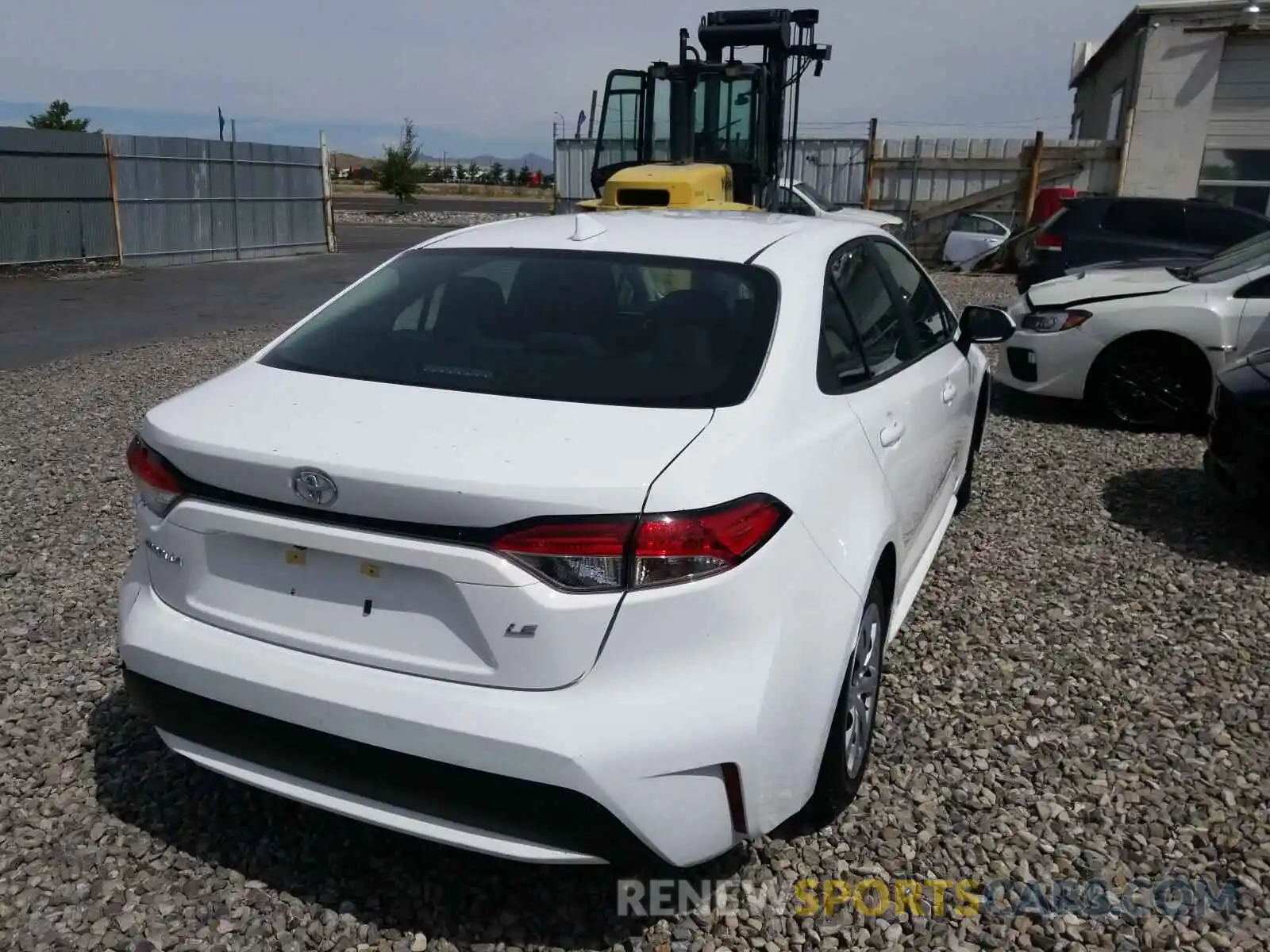 4 Photograph of a damaged car 5YFEPRAE8LP021382 TOYOTA COROLLA 2020