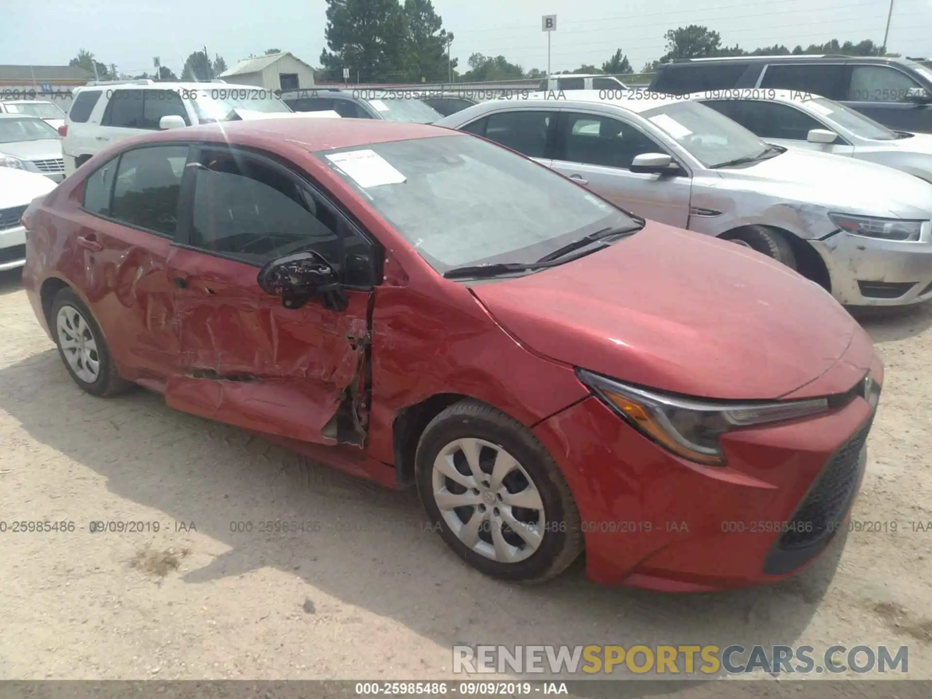 1 Photograph of a damaged car 5YFEPRAE8LP021799 TOYOTA COROLLA 2020