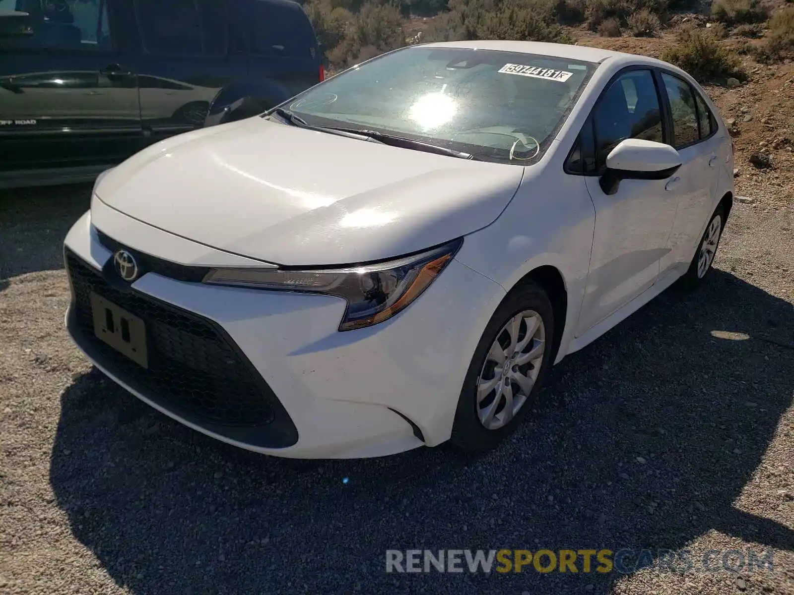 2 Photograph of a damaged car 5YFEPRAE8LP023570 TOYOTA COROLLA 2020