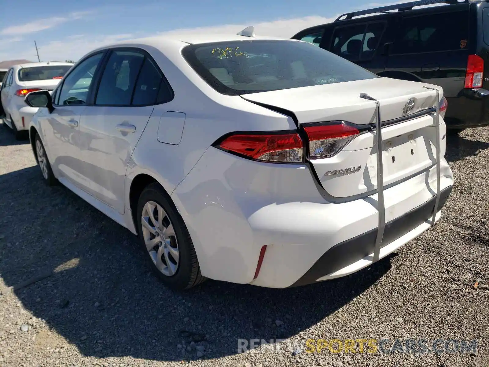 3 Photograph of a damaged car 5YFEPRAE8LP023570 TOYOTA COROLLA 2020