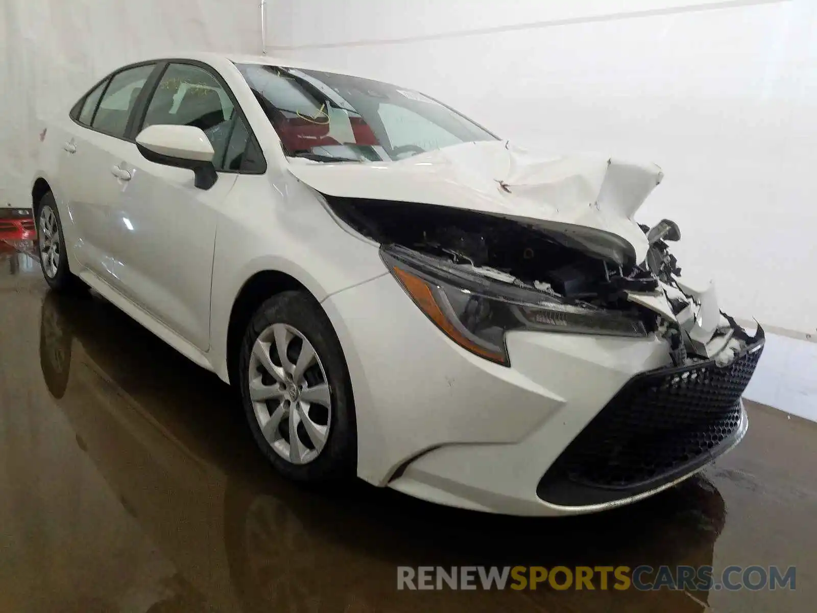 1 Photograph of a damaged car 5YFEPRAE8LP023620 TOYOTA COROLLA 2020