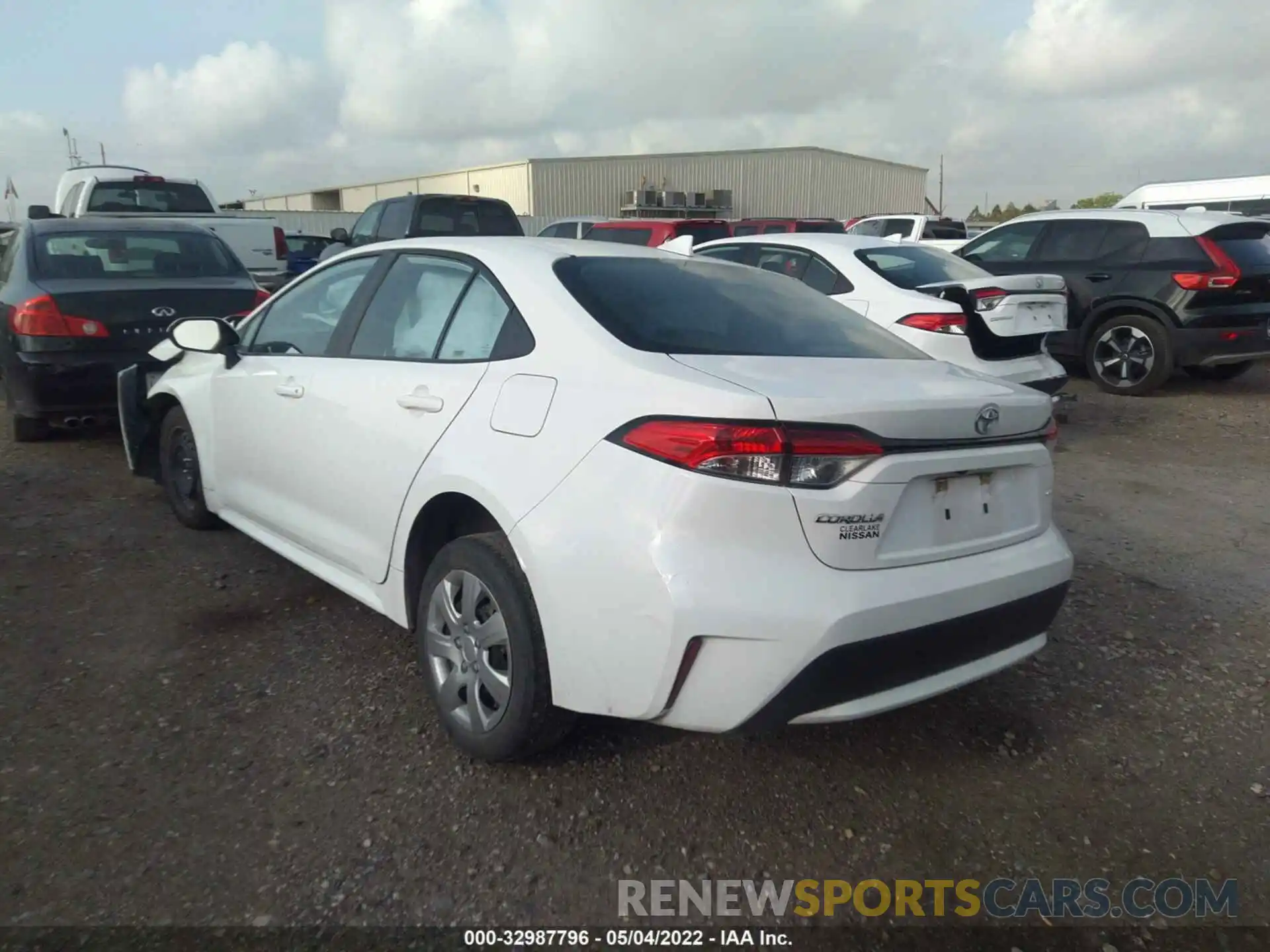 3 Photograph of a damaged car 5YFEPRAE8LP023701 TOYOTA COROLLA 2020