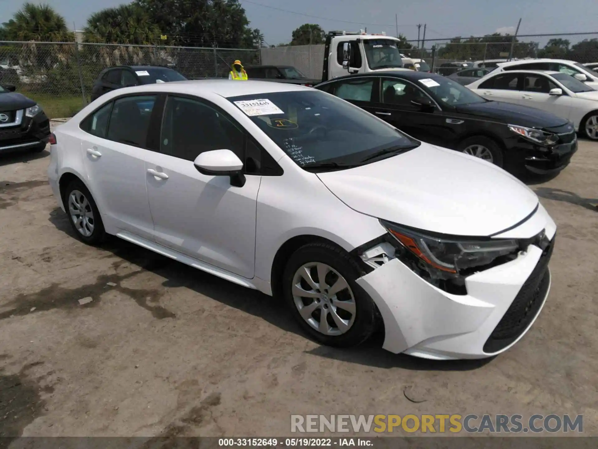 1 Photograph of a damaged car 5YFEPRAE8LP023777 TOYOTA COROLLA 2020