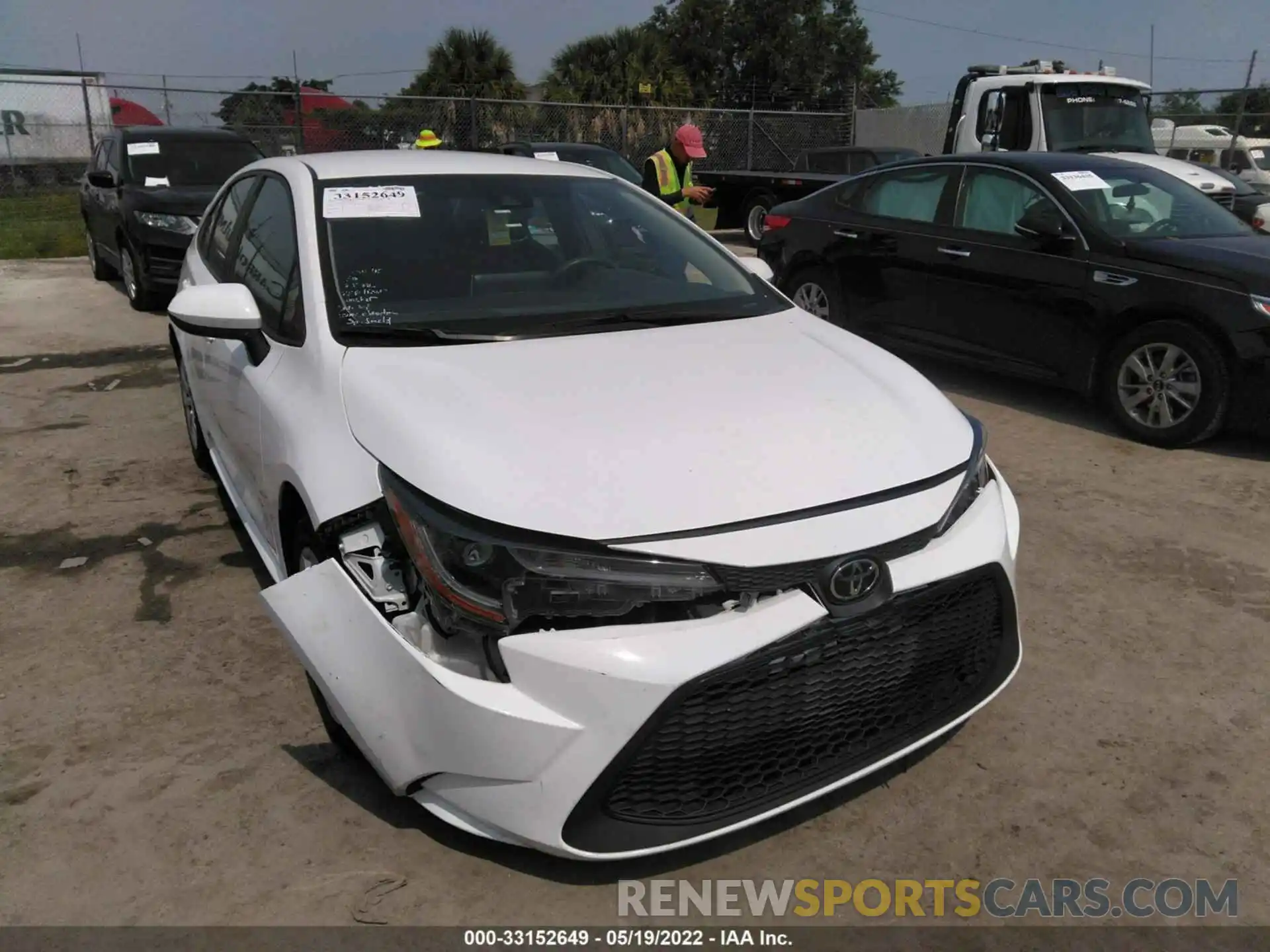 6 Photograph of a damaged car 5YFEPRAE8LP023777 TOYOTA COROLLA 2020