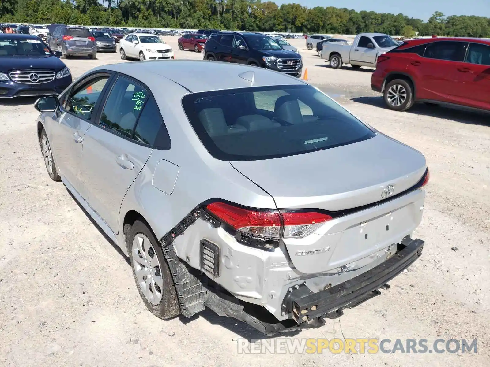 3 Photograph of a damaged car 5YFEPRAE8LP023925 TOYOTA COROLLA 2020