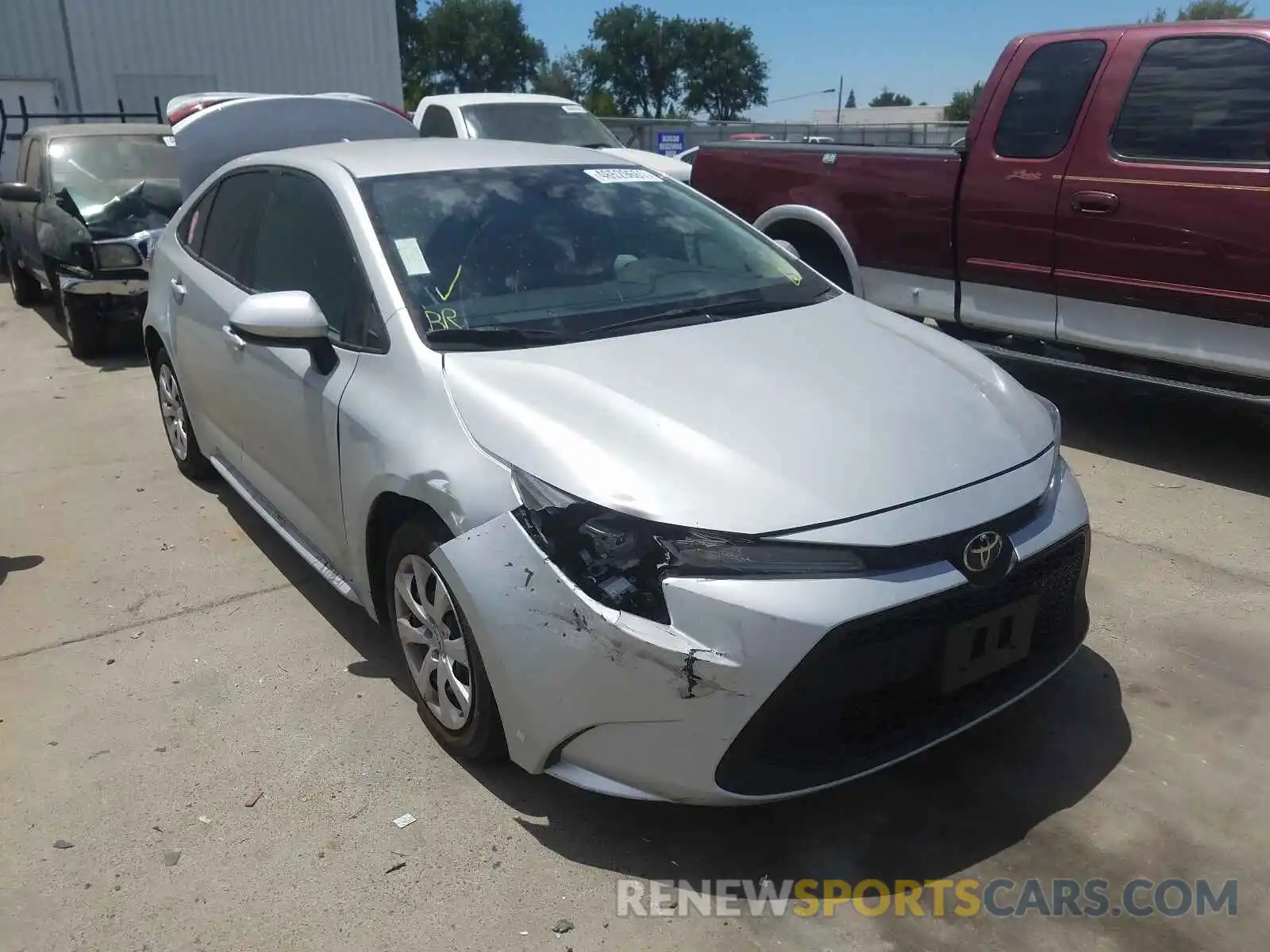 1 Photograph of a damaged car 5YFEPRAE8LP024010 TOYOTA COROLLA 2020