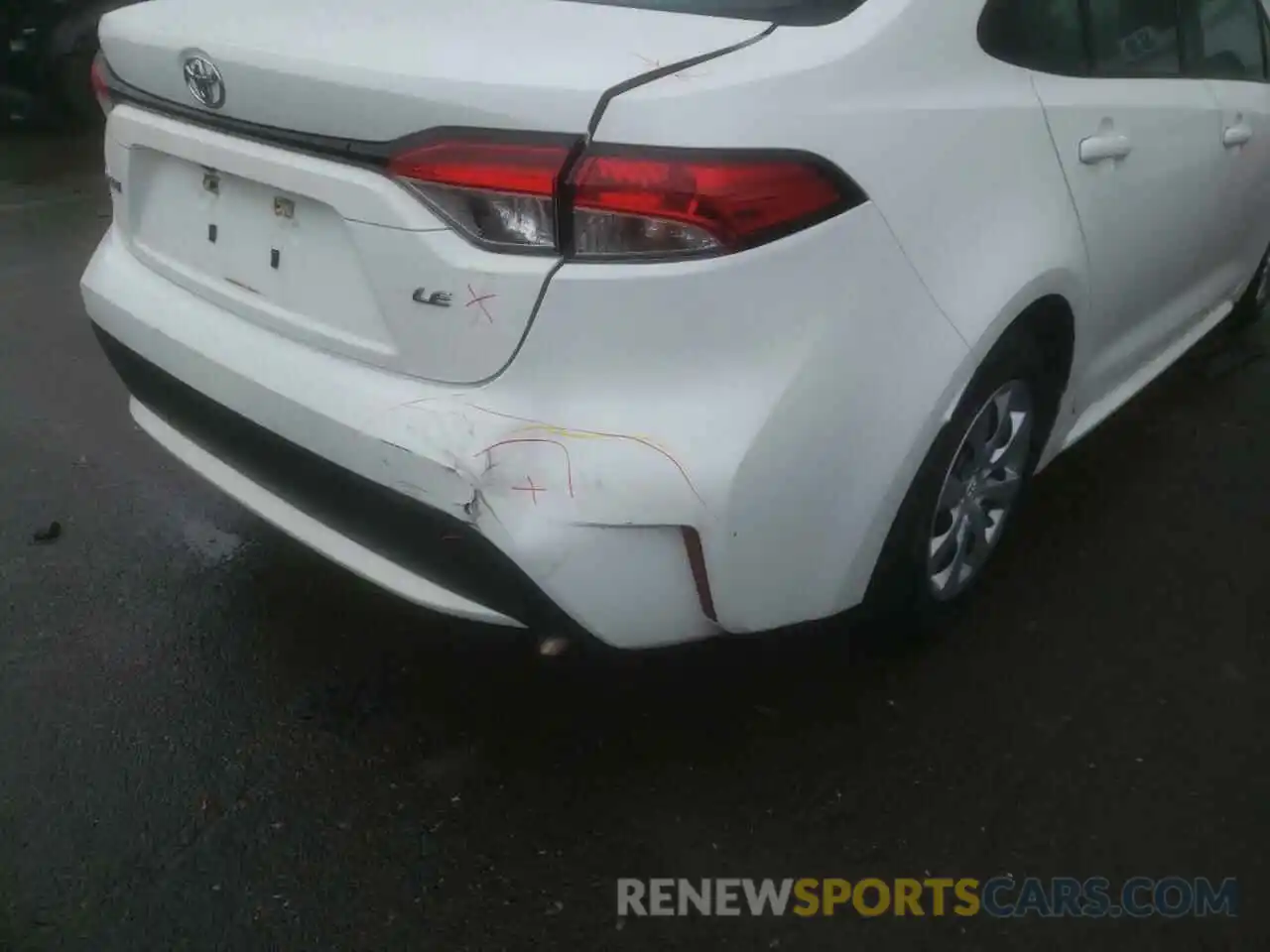 9 Photograph of a damaged car 5YFEPRAE8LP025027 TOYOTA COROLLA 2020