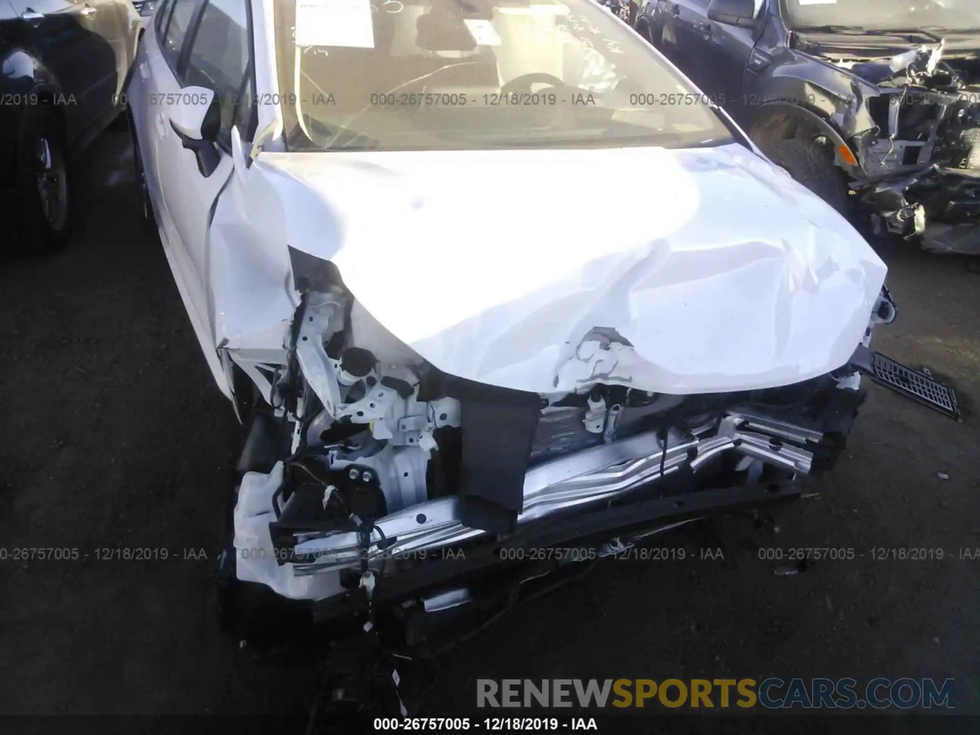 6 Photograph of a damaged car 5YFEPRAE8LP025612 TOYOTA COROLLA 2020