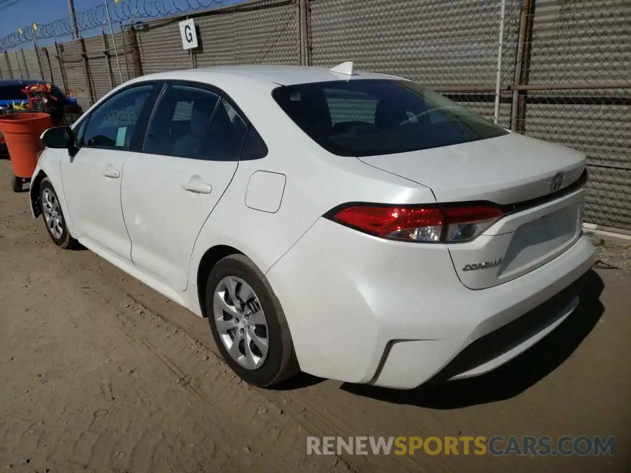 3 Photograph of a damaged car 5YFEPRAE8LP026100 TOYOTA COROLLA 2020