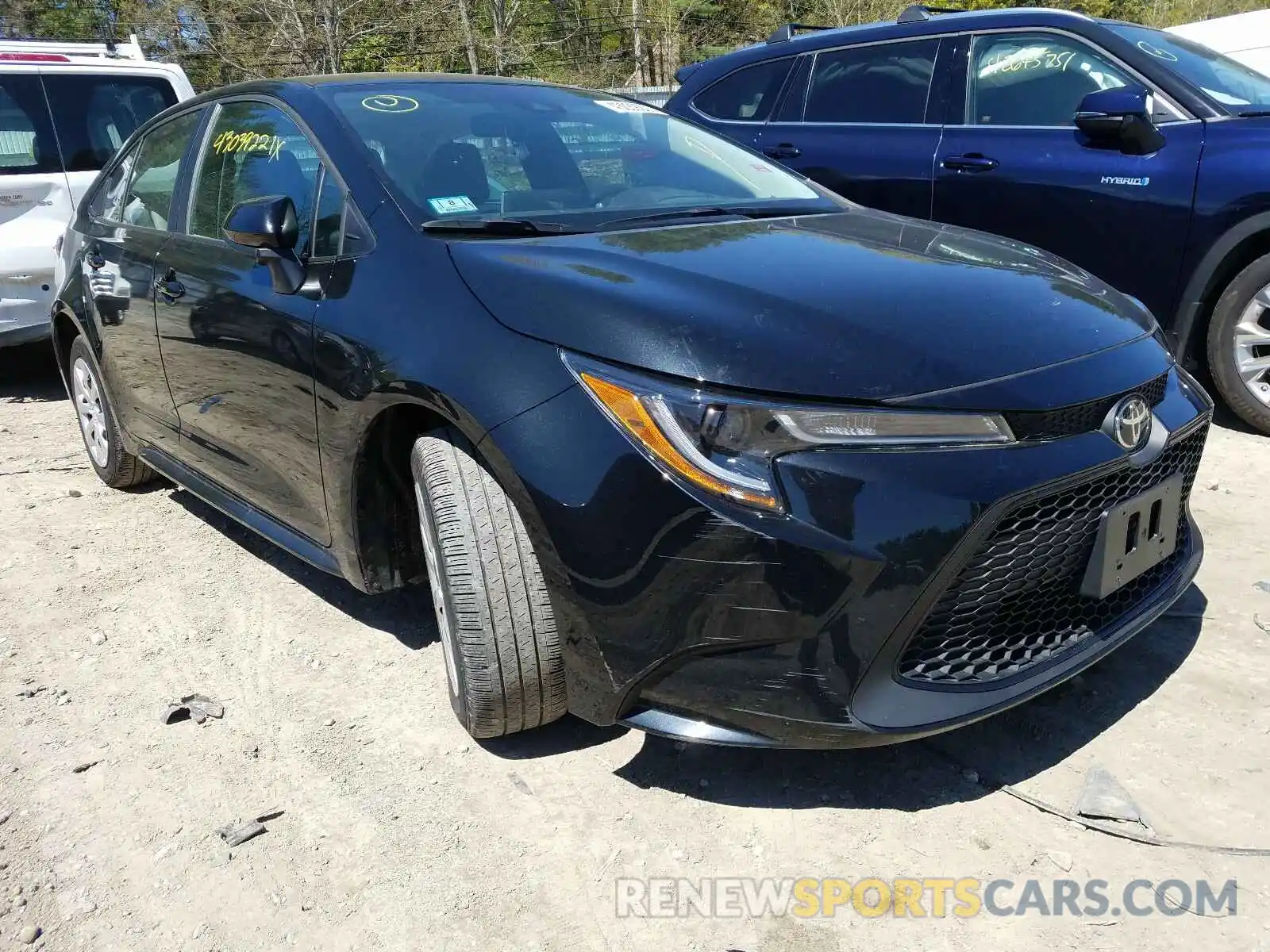 1 Photograph of a damaged car 5YFEPRAE8LP026470 TOYOTA COROLLA 2020