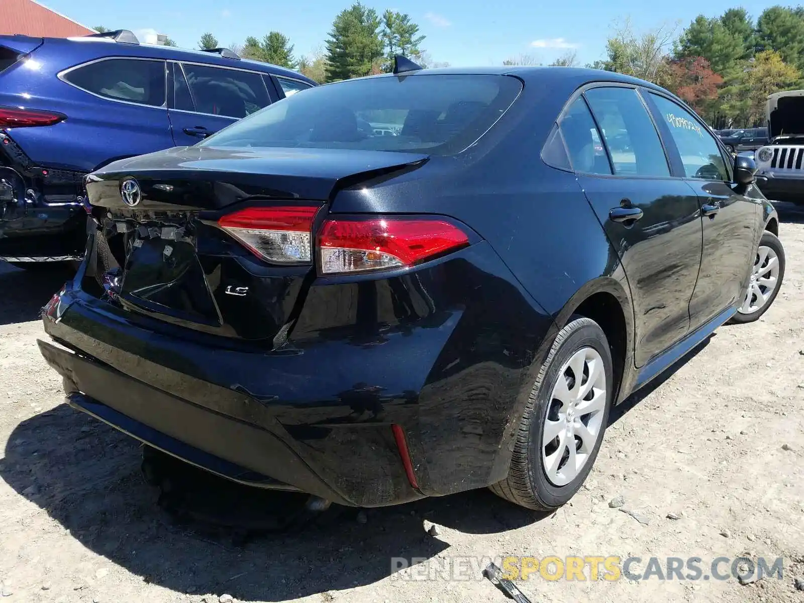 4 Photograph of a damaged car 5YFEPRAE8LP026470 TOYOTA COROLLA 2020