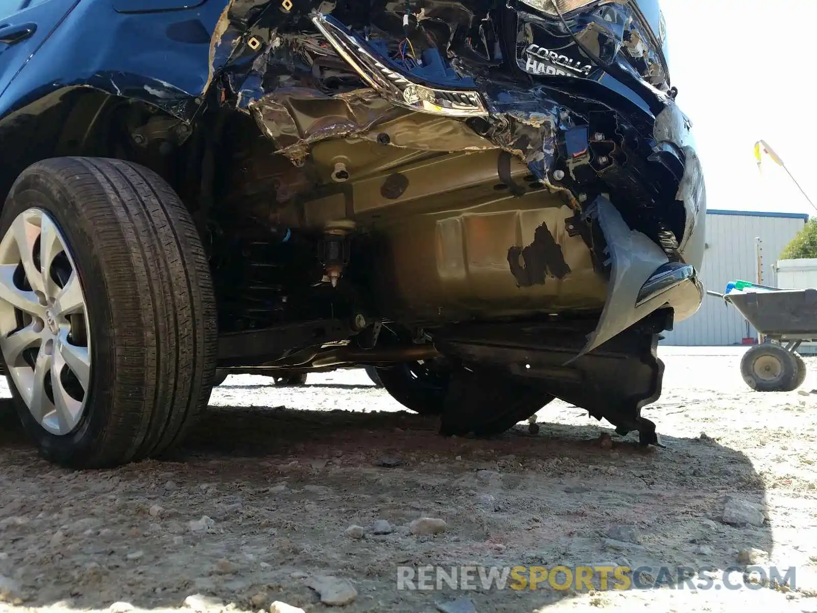 9 Photograph of a damaged car 5YFEPRAE8LP026470 TOYOTA COROLLA 2020