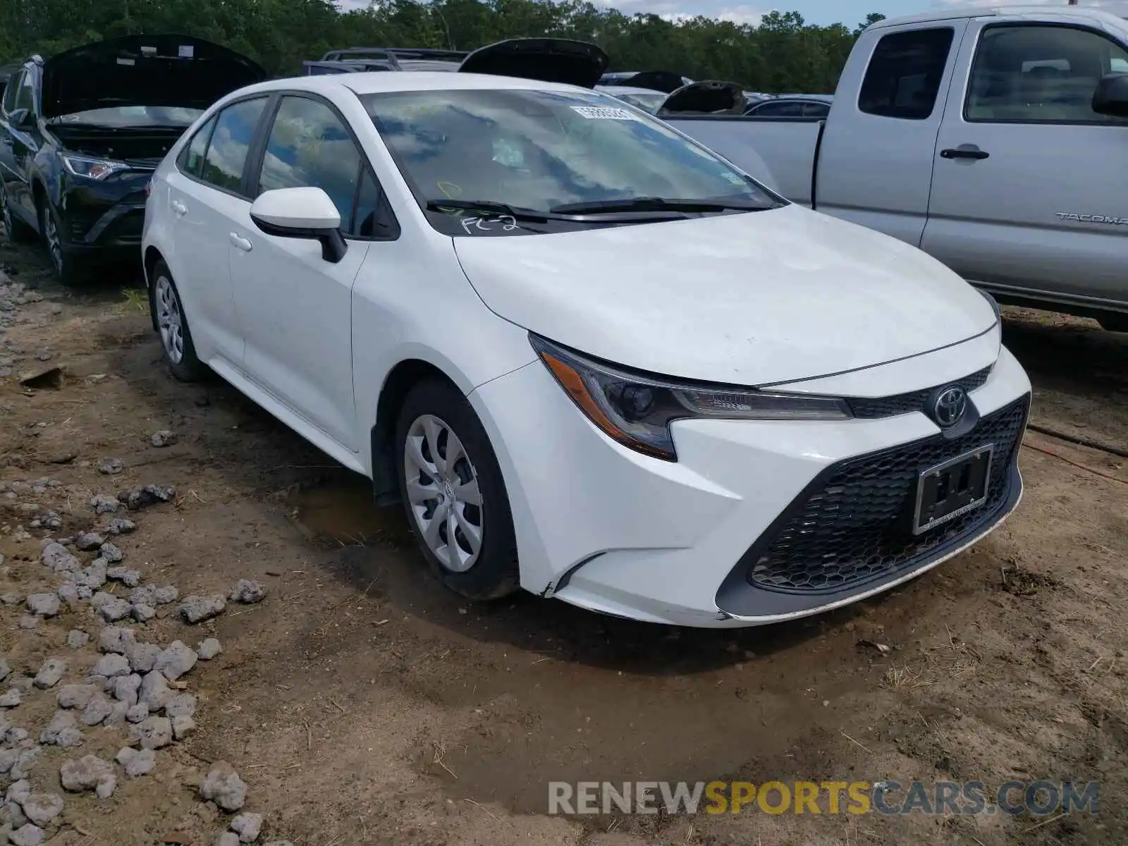 1 Photograph of a damaged car 5YFEPRAE8LP026954 TOYOTA COROLLA 2020