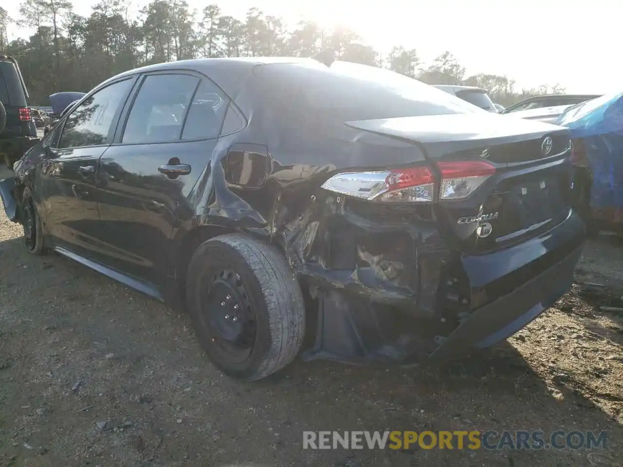 3 Photograph of a damaged car 5YFEPRAE8LP027117 TOYOTA COROLLA 2020