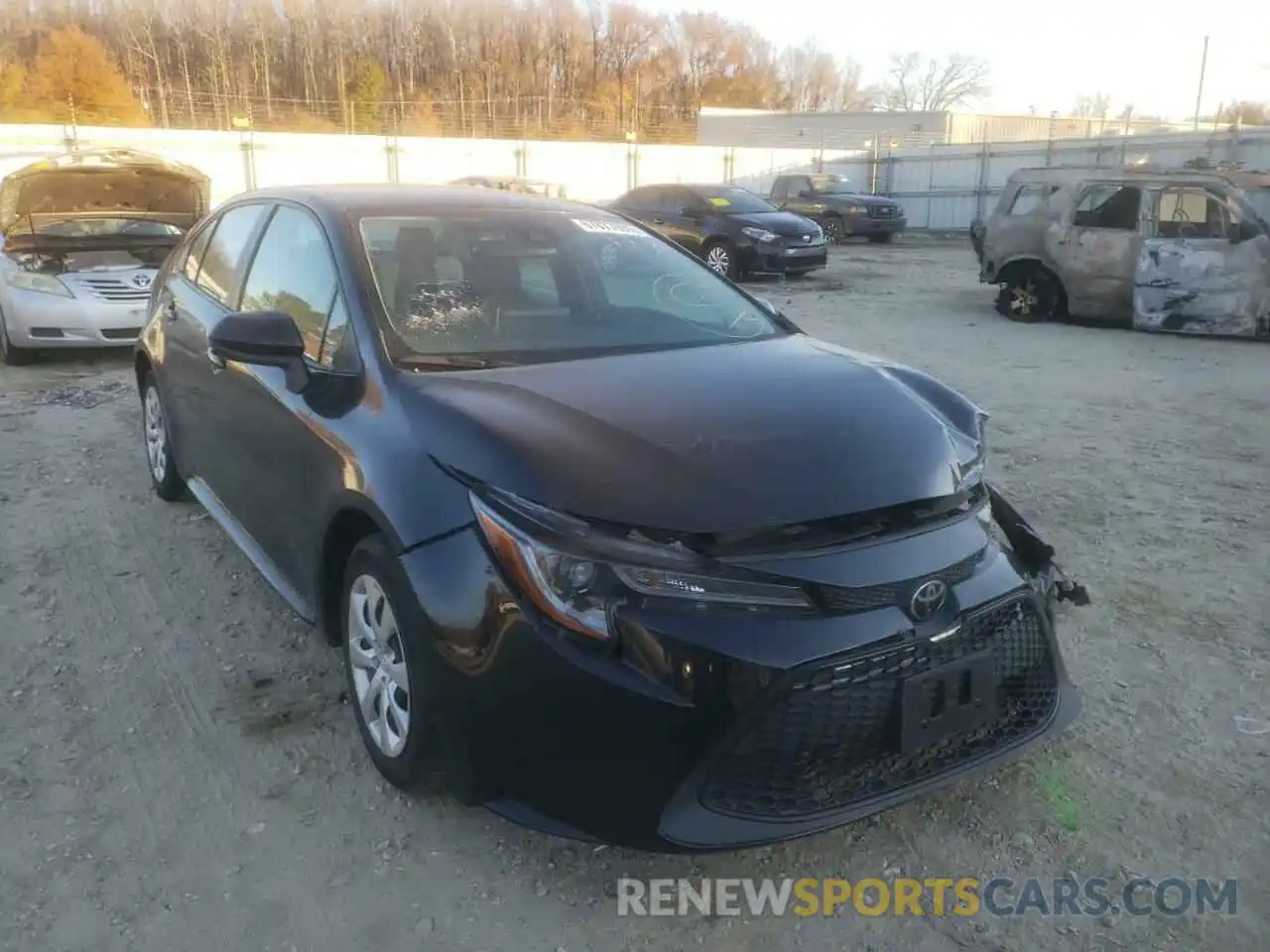 1 Photograph of a damaged car 5YFEPRAE8LP027439 TOYOTA COROLLA 2020