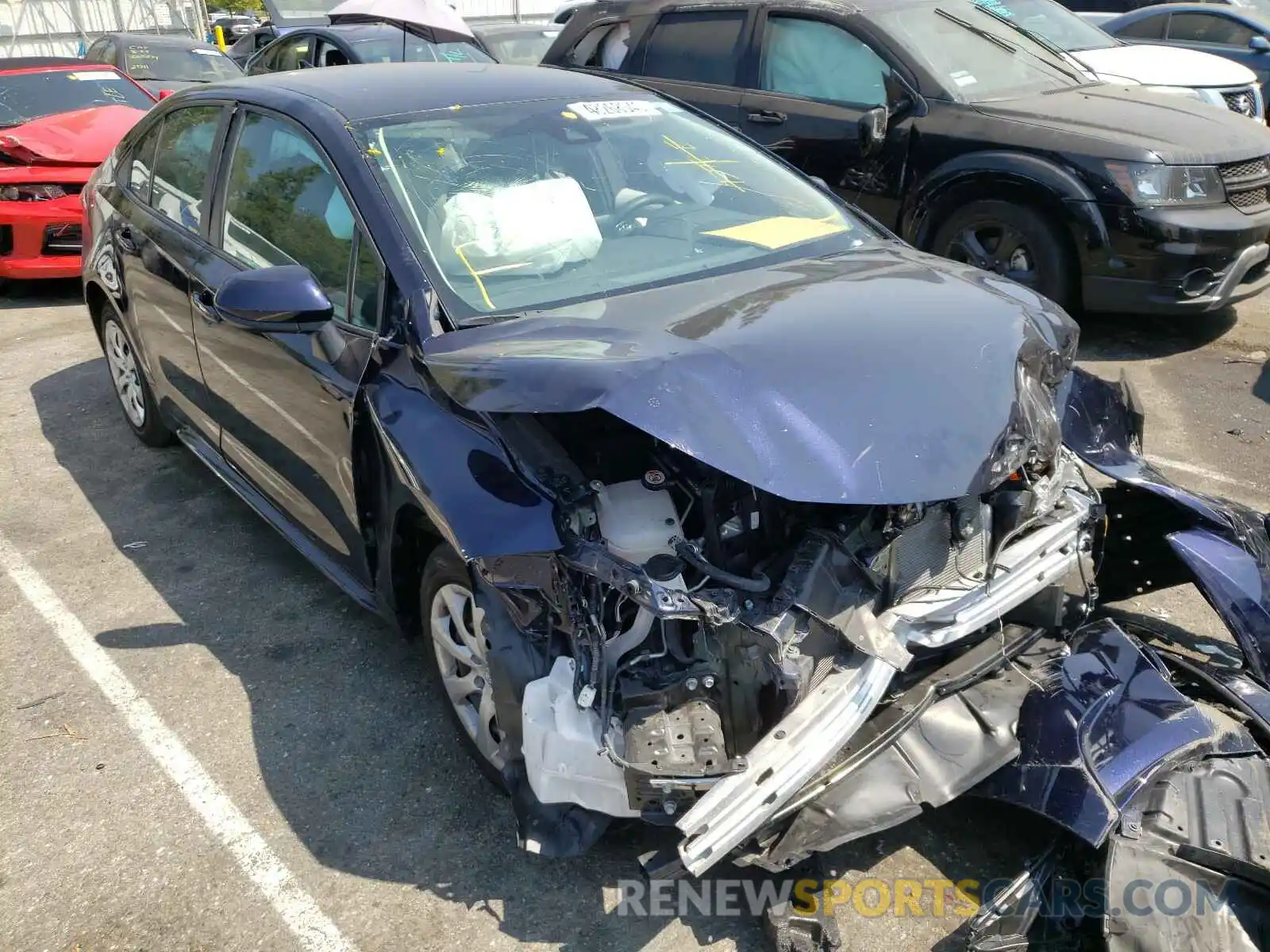 1 Photograph of a damaged car 5YFEPRAE8LP027585 TOYOTA COROLLA 2020