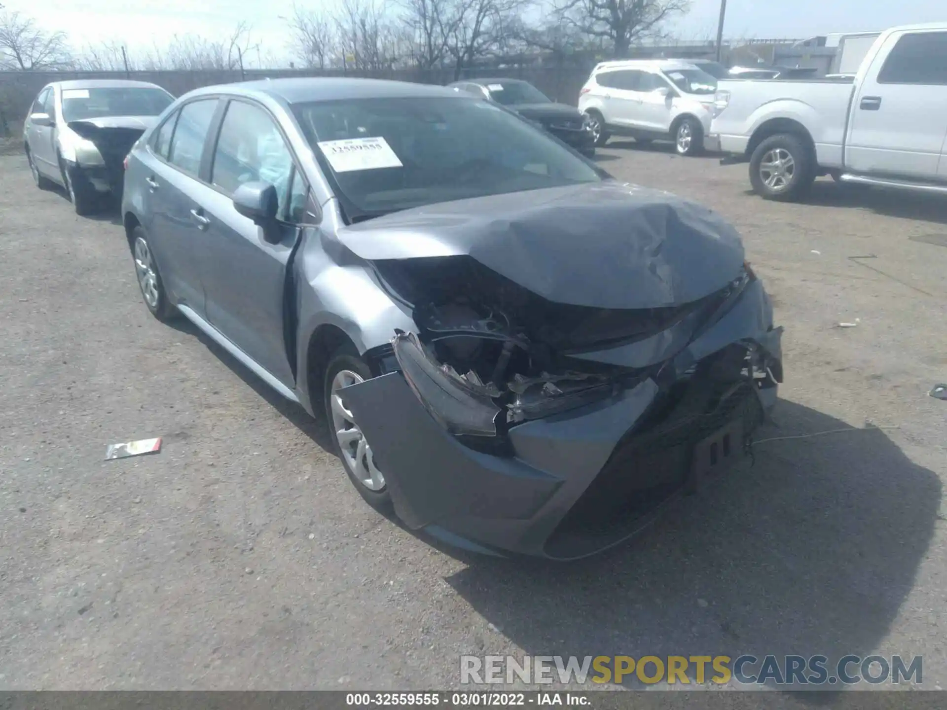 6 Photograph of a damaged car 5YFEPRAE8LP028123 TOYOTA COROLLA 2020