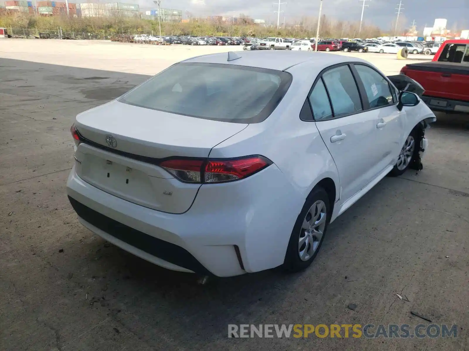 4 Photograph of a damaged car 5YFEPRAE8LP028770 TOYOTA COROLLA 2020