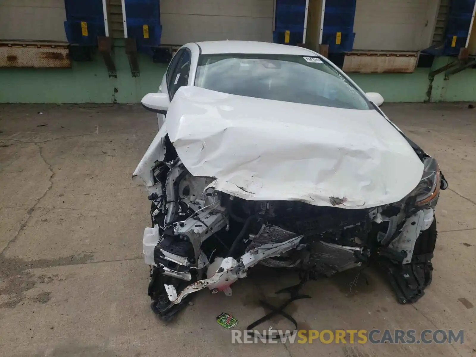 9 Photograph of a damaged car 5YFEPRAE8LP028770 TOYOTA COROLLA 2020