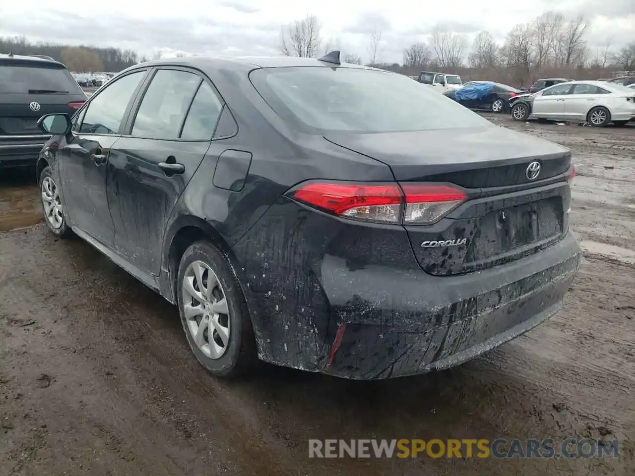 3 Photograph of a damaged car 5YFEPRAE8LP029613 TOYOTA COROLLA 2020