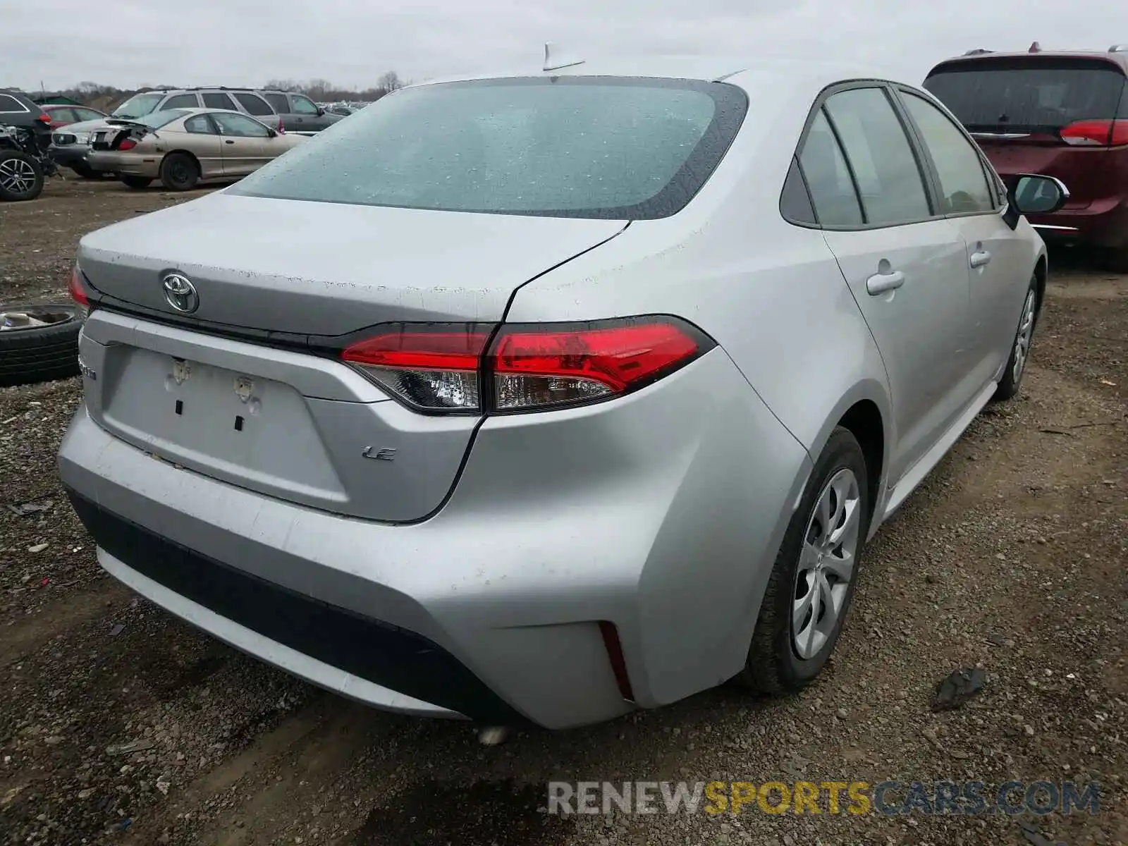 4 Photograph of a damaged car 5YFEPRAE8LP030079 TOYOTA COROLLA 2020