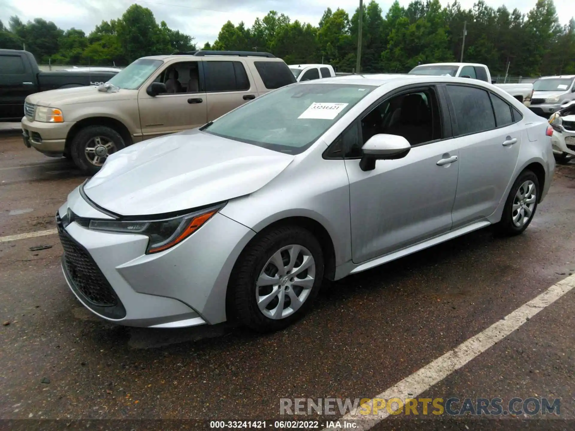 2 Photograph of a damaged car 5YFEPRAE8LP030759 TOYOTA COROLLA 2020