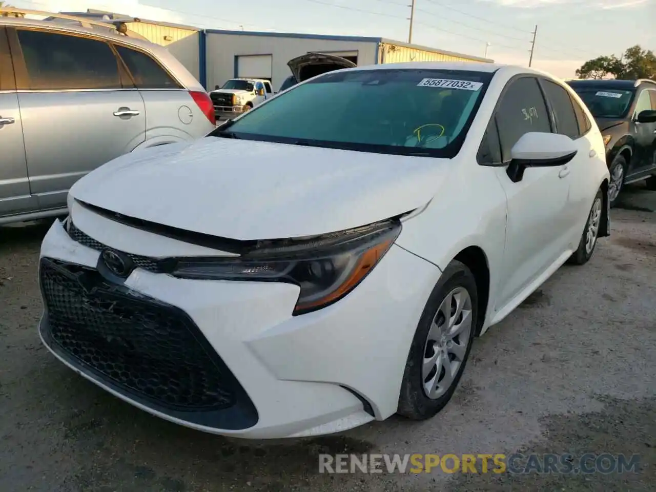 2 Photograph of a damaged car 5YFEPRAE8LP031300 TOYOTA COROLLA 2020