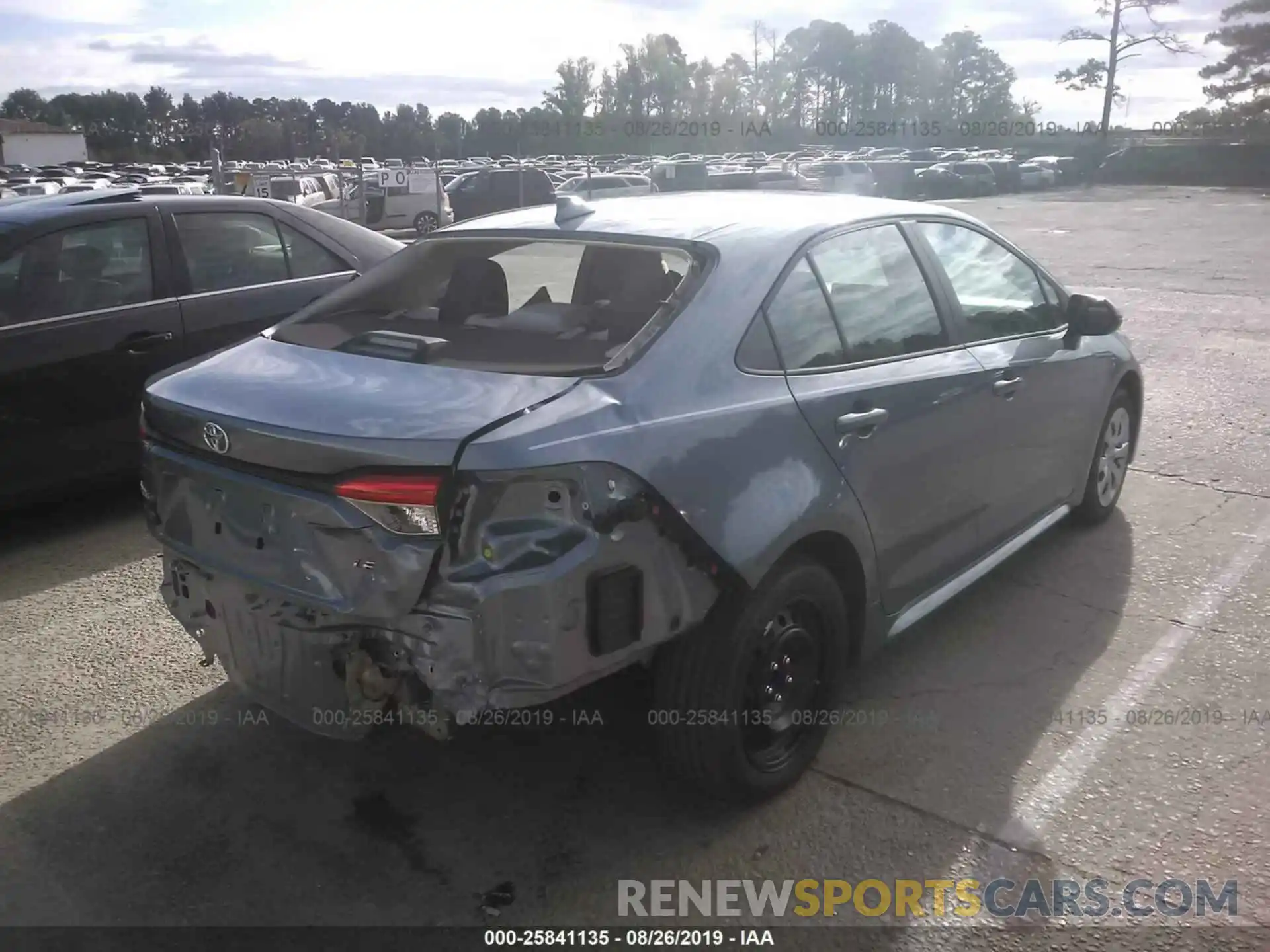 4 Photograph of a damaged car 5YFEPRAE8LP032141 TOYOTA COROLLA 2020