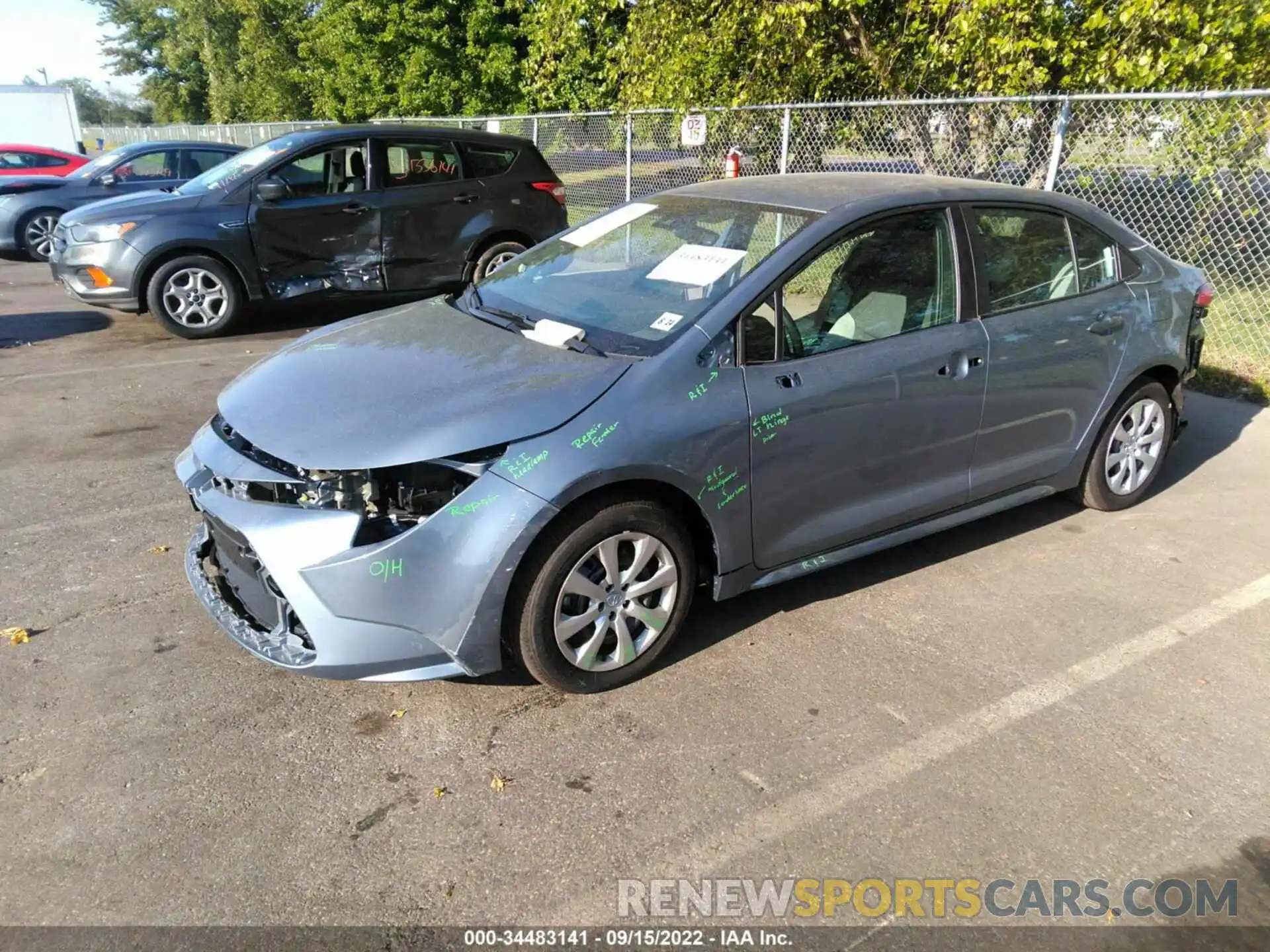 2 Photograph of a damaged car 5YFEPRAE8LP032222 TOYOTA COROLLA 2020