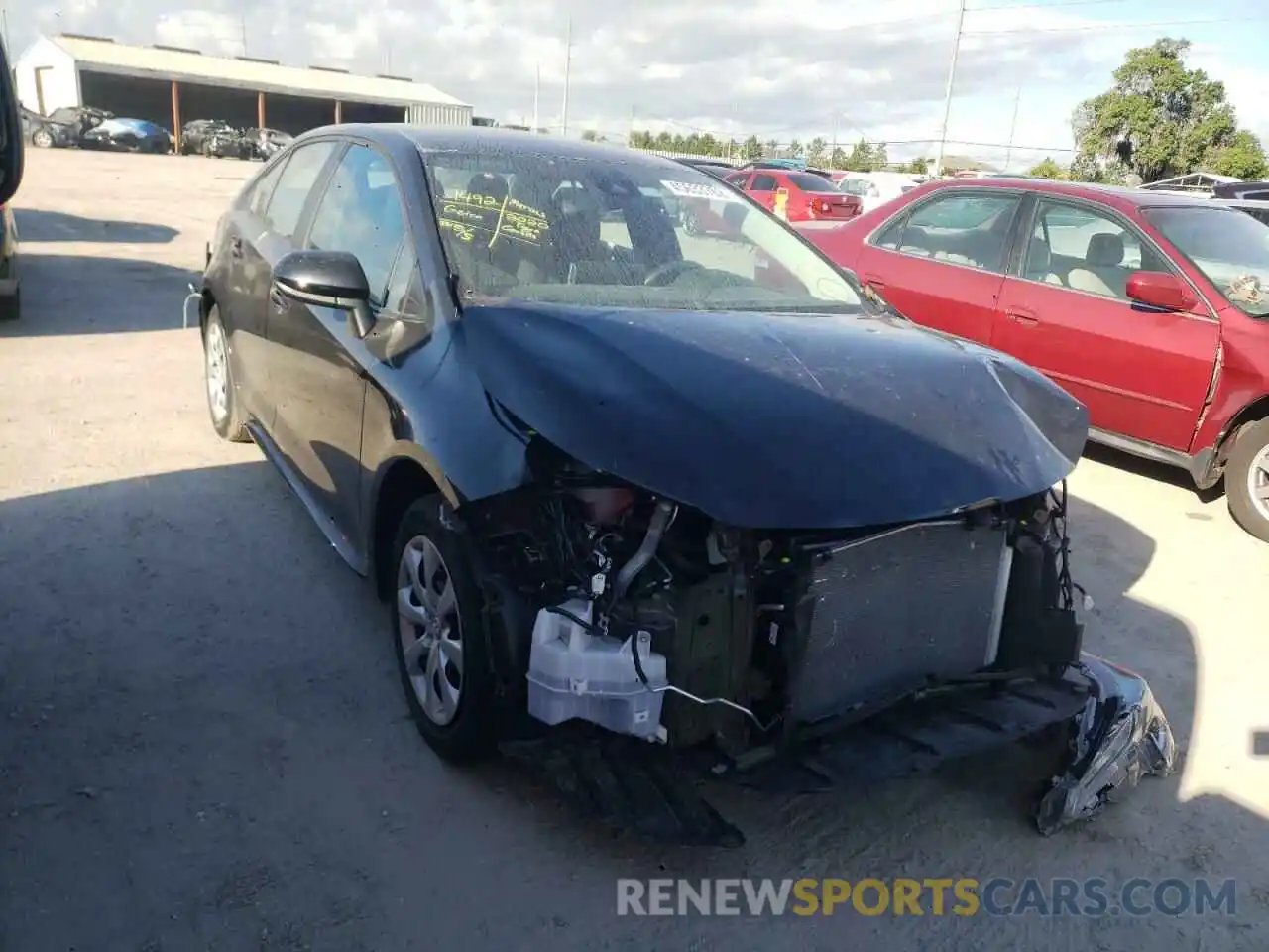 1 Photograph of a damaged car 5YFEPRAE8LP034004 TOYOTA COROLLA 2020