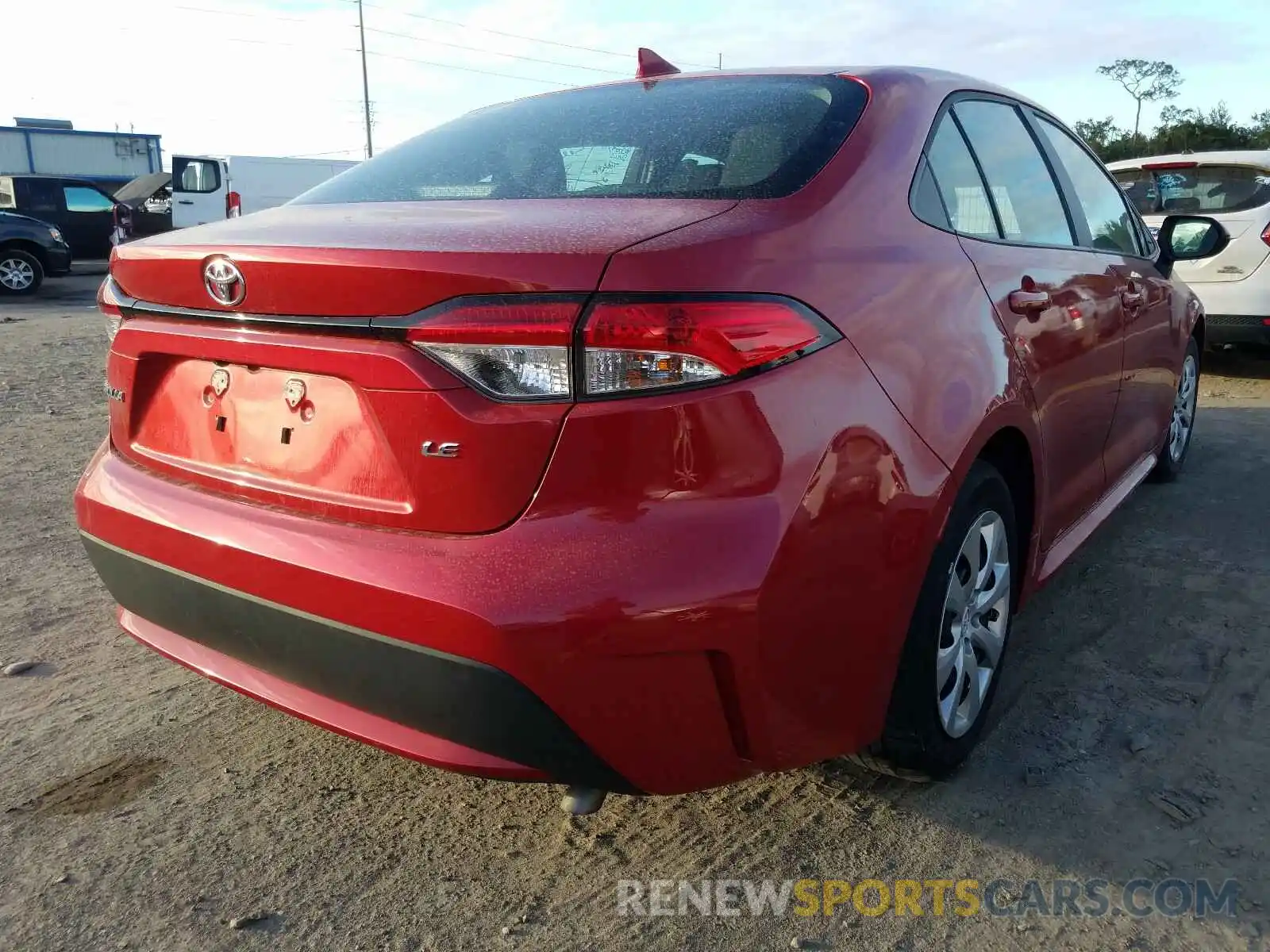 4 Photograph of a damaged car 5YFEPRAE8LP034830 TOYOTA COROLLA 2020