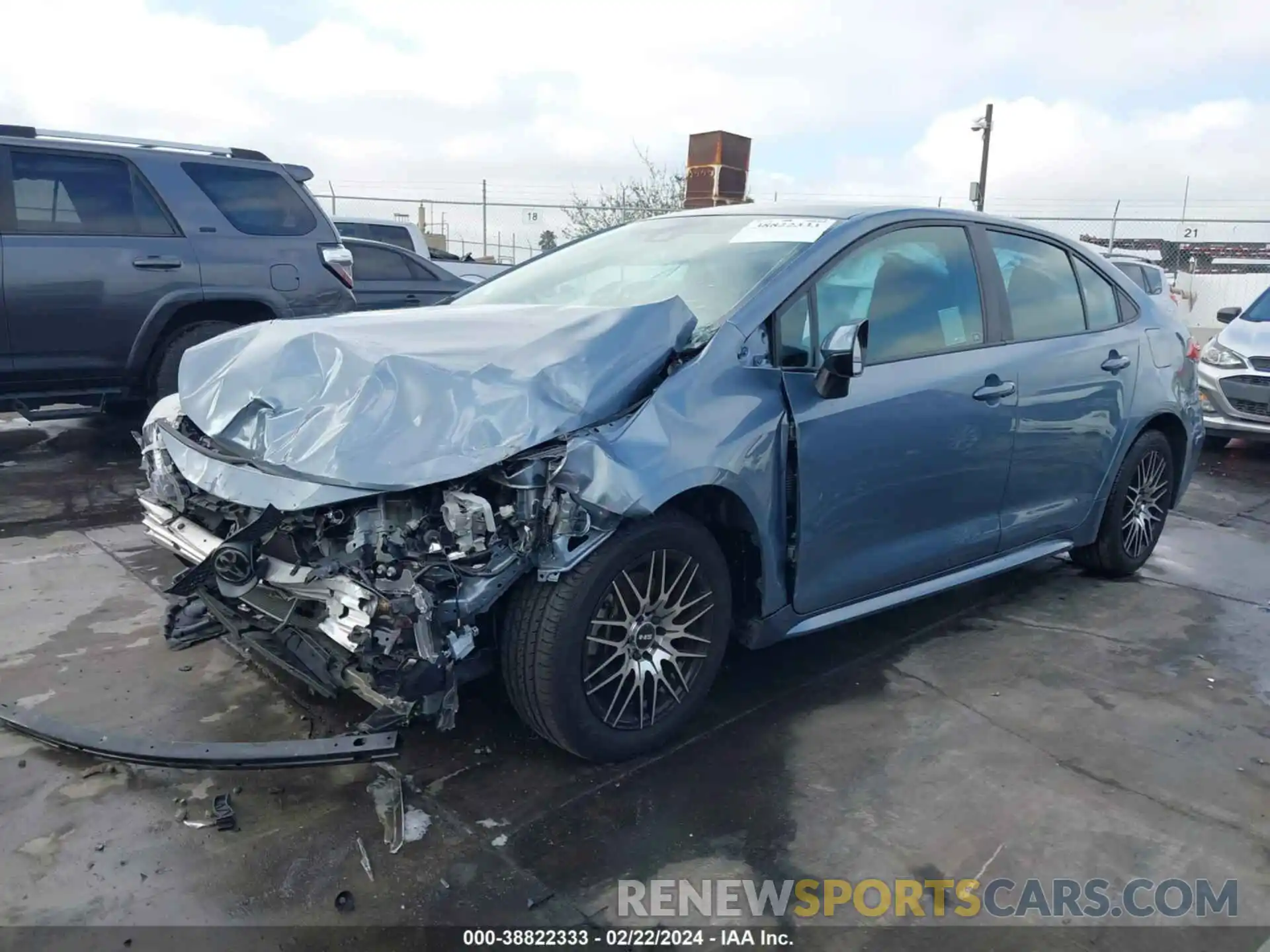 2 Photograph of a damaged car 5YFEPRAE8LP034990 TOYOTA COROLLA 2020