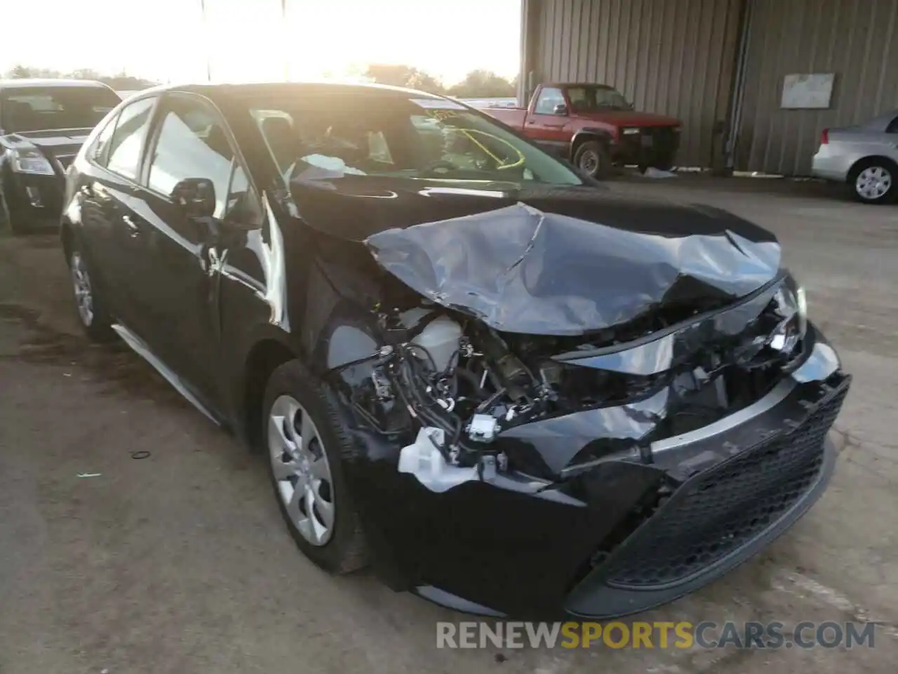 1 Photograph of a damaged car 5YFEPRAE8LP035072 TOYOTA COROLLA 2020