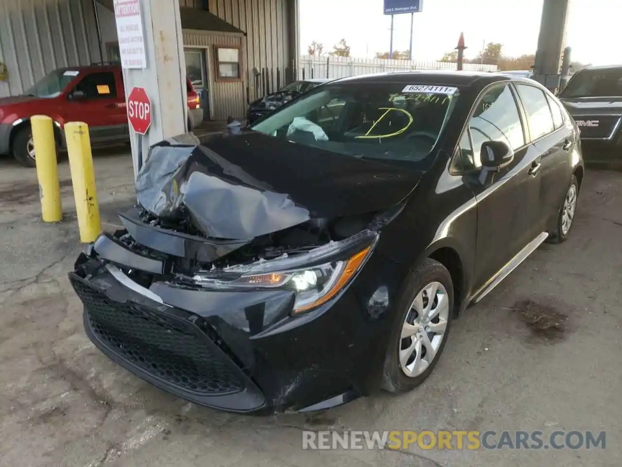 2 Photograph of a damaged car 5YFEPRAE8LP035072 TOYOTA COROLLA 2020