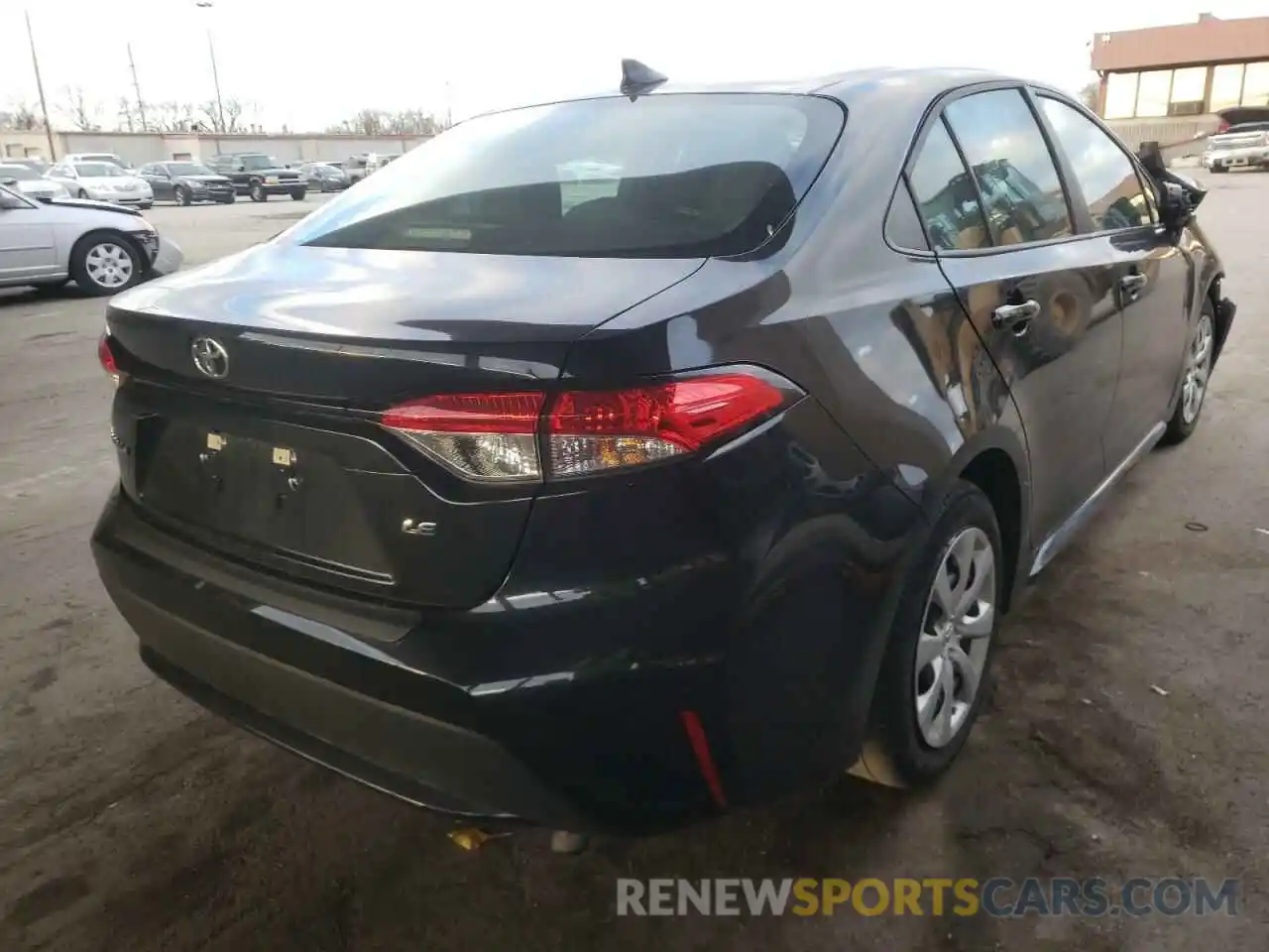 4 Photograph of a damaged car 5YFEPRAE8LP035072 TOYOTA COROLLA 2020