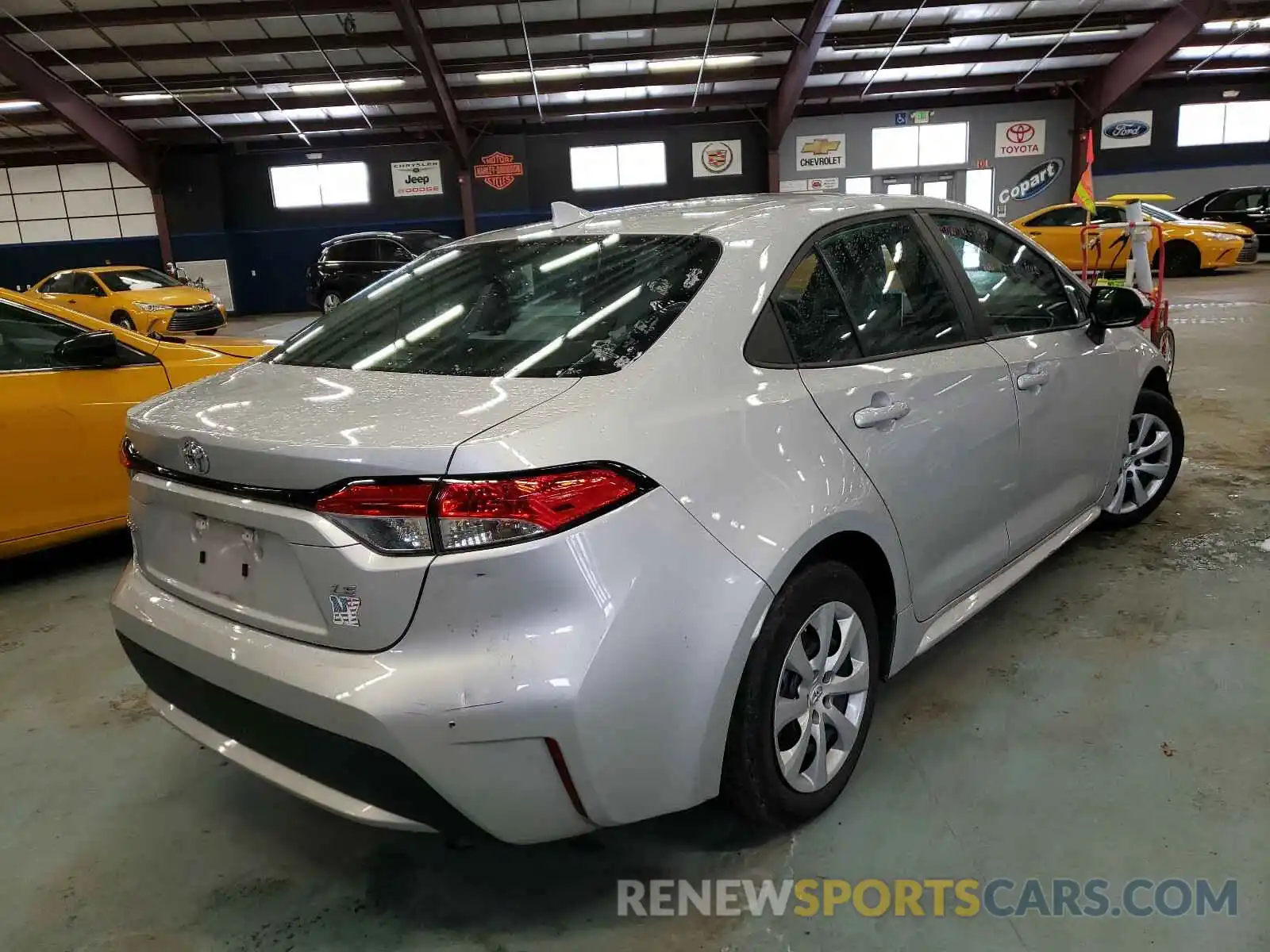 4 Photograph of a damaged car 5YFEPRAE8LP035914 TOYOTA COROLLA 2020